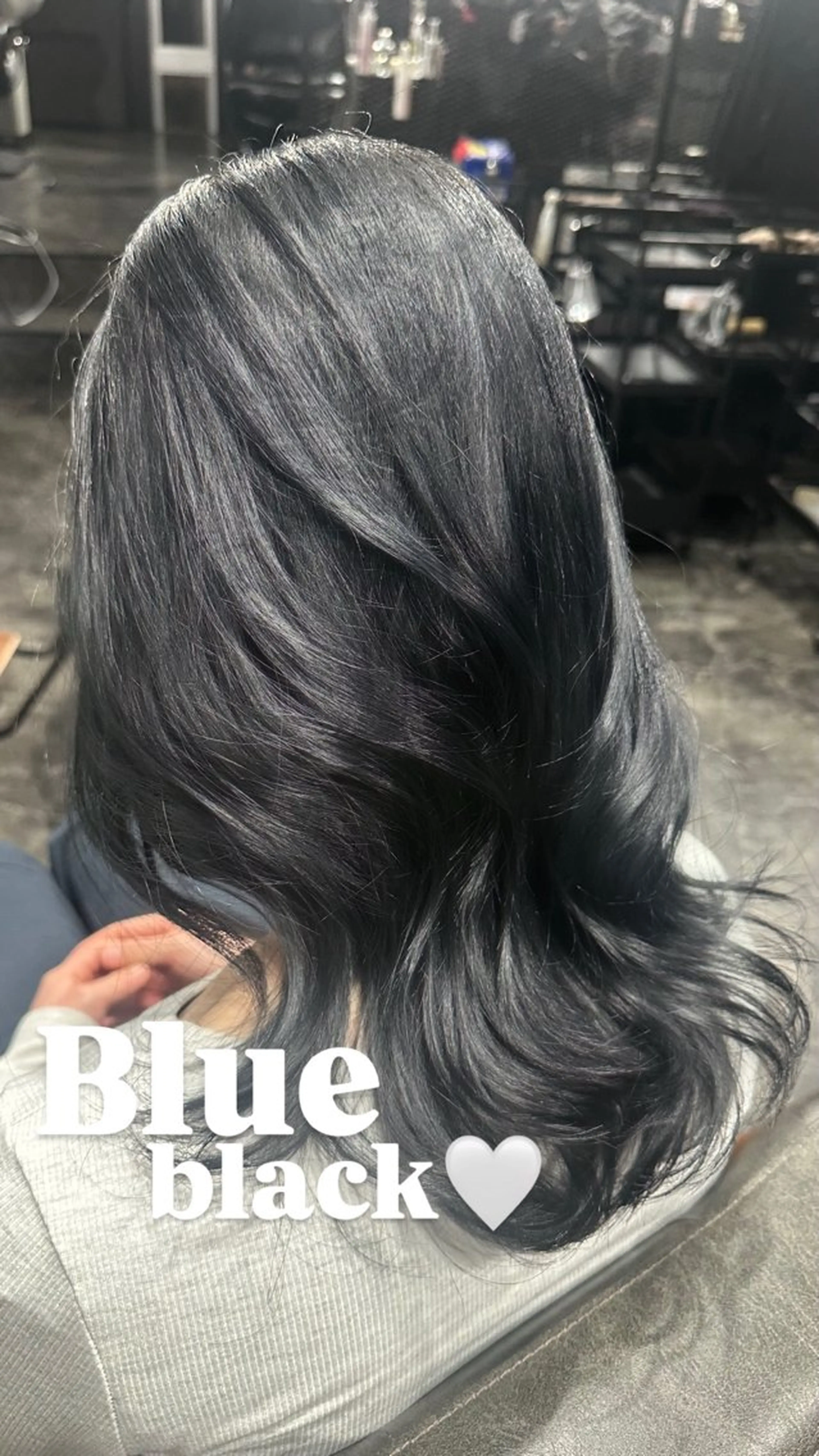 セミロング カット ヘアカラー amy .のヘアスタイル