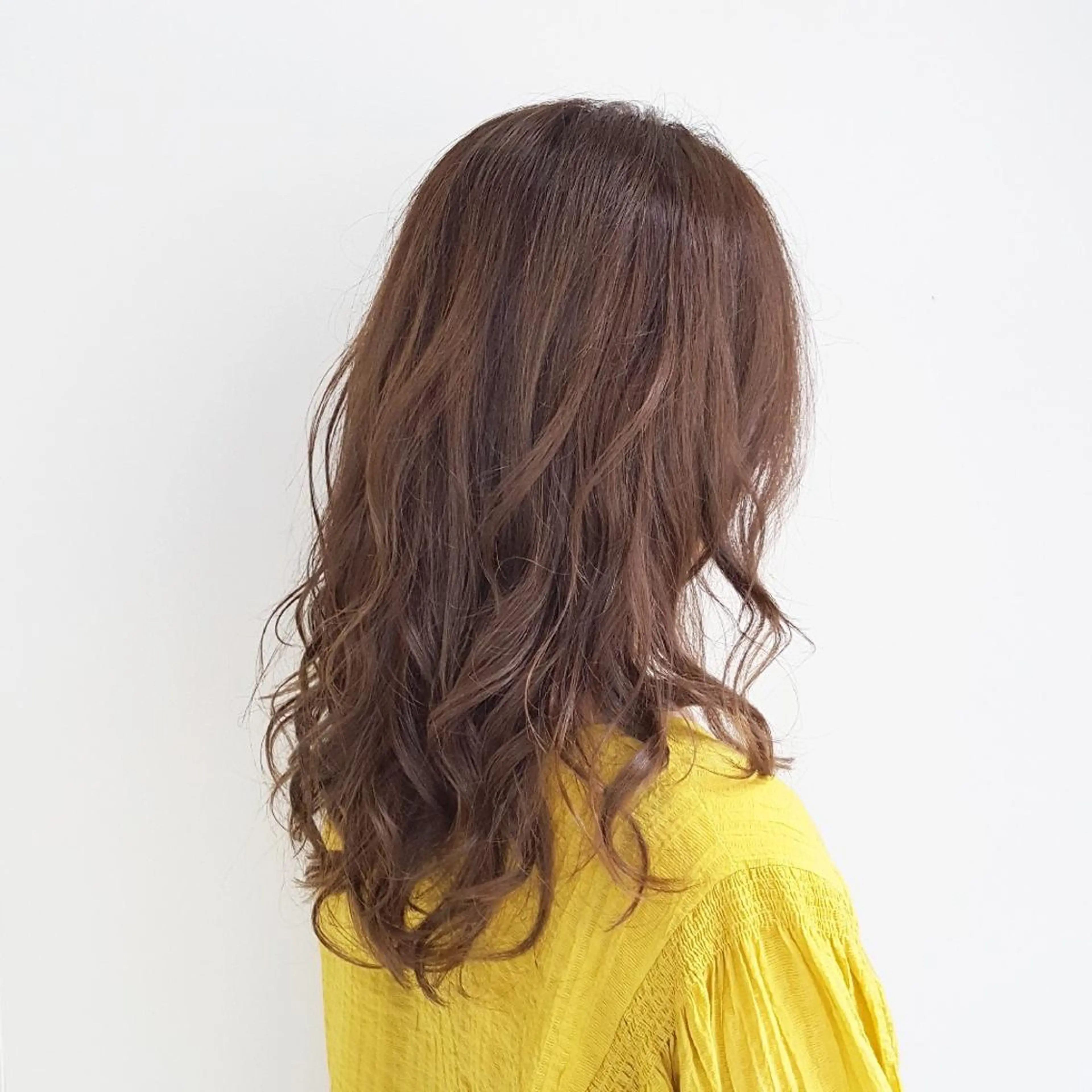 パーマ カラー セミロング カット パーマ トリートメント 美髪⭐︎髪質改善 井上　康司のヘアスタイル