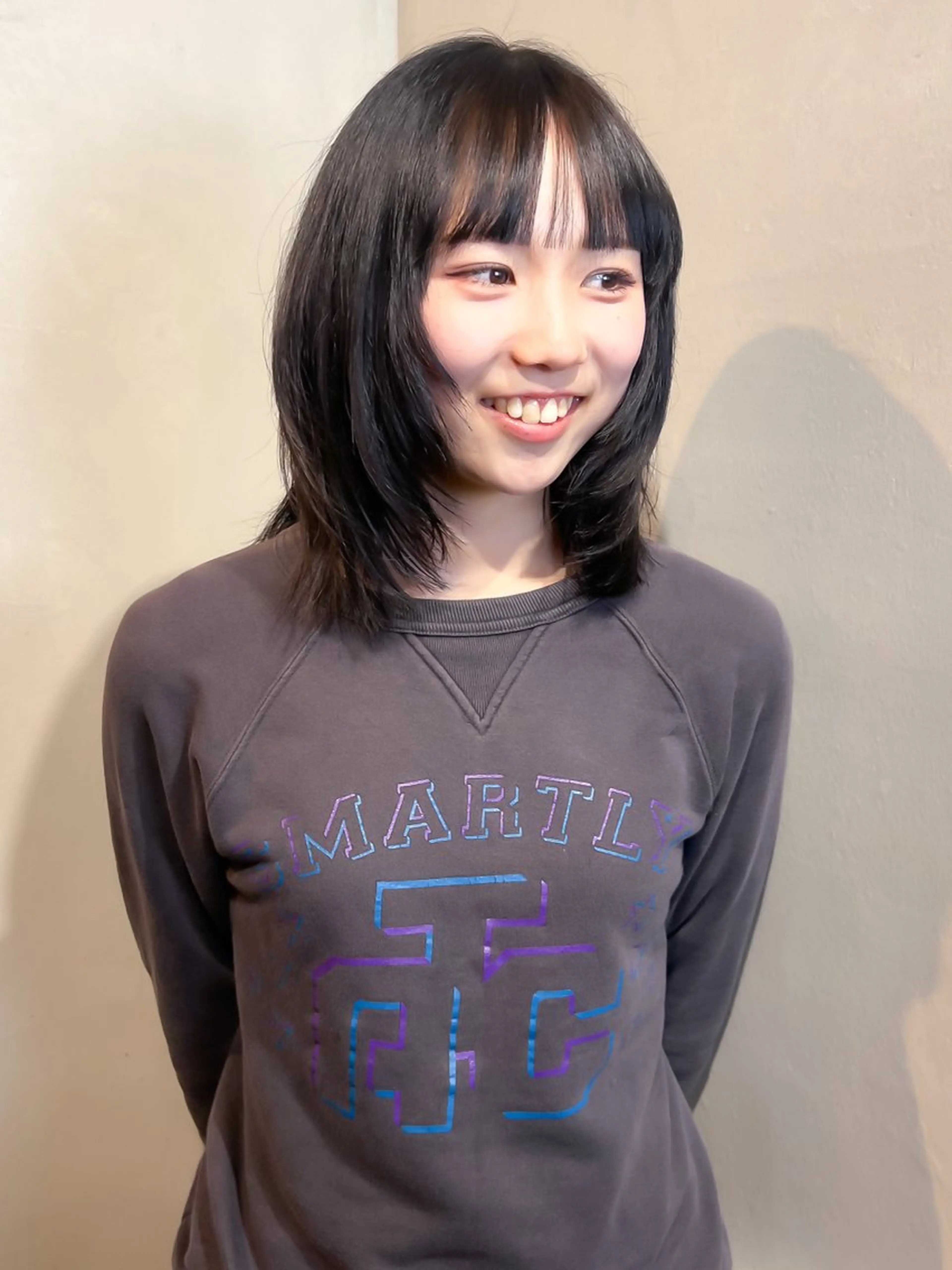 ミディアム カラー ヘアカラー トリートメント Aya/四条烏丸/ インナーカラーのヘアスタイル