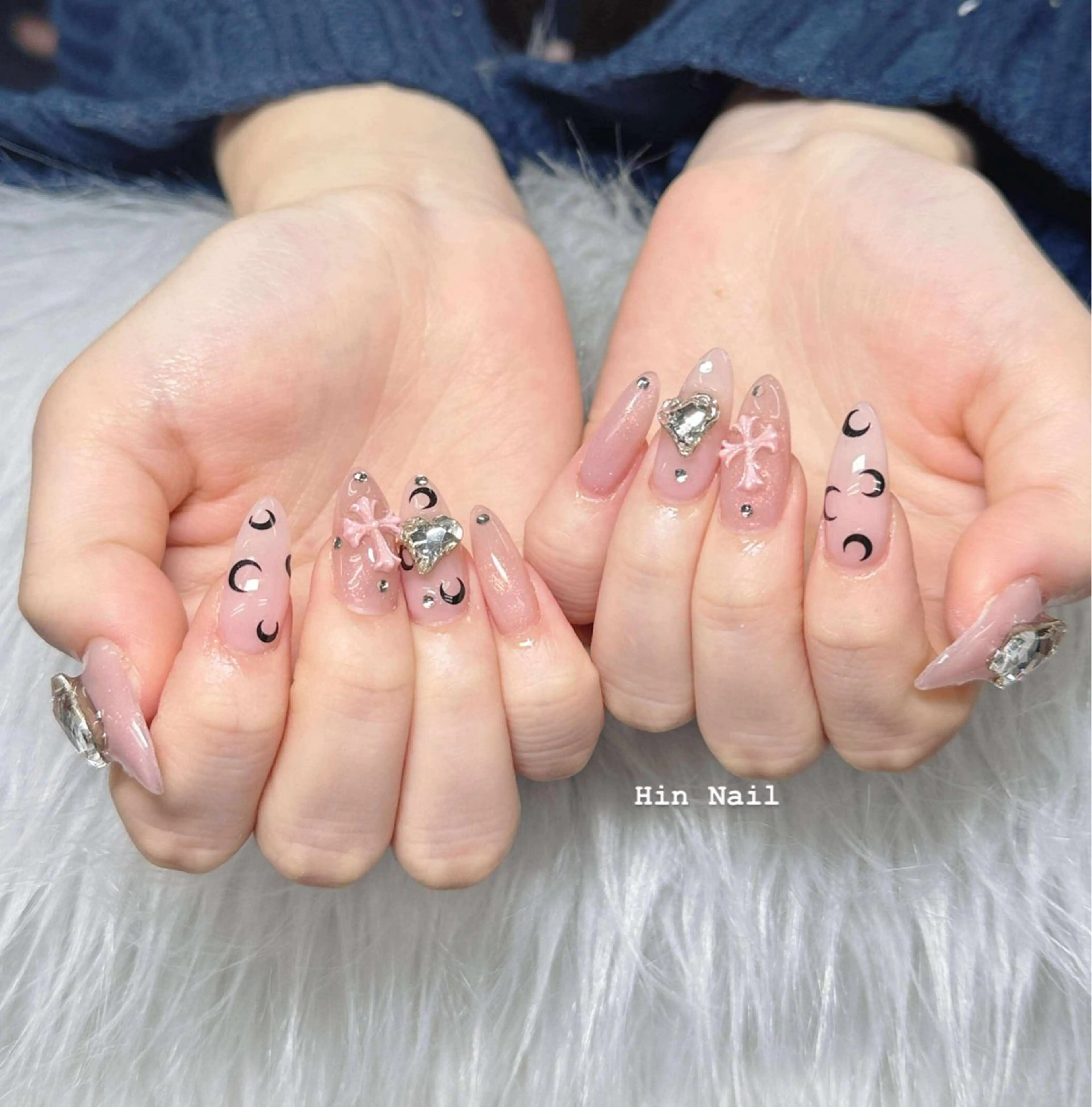 ネイル ハンドネイル HIN NAILのネイルデザイン