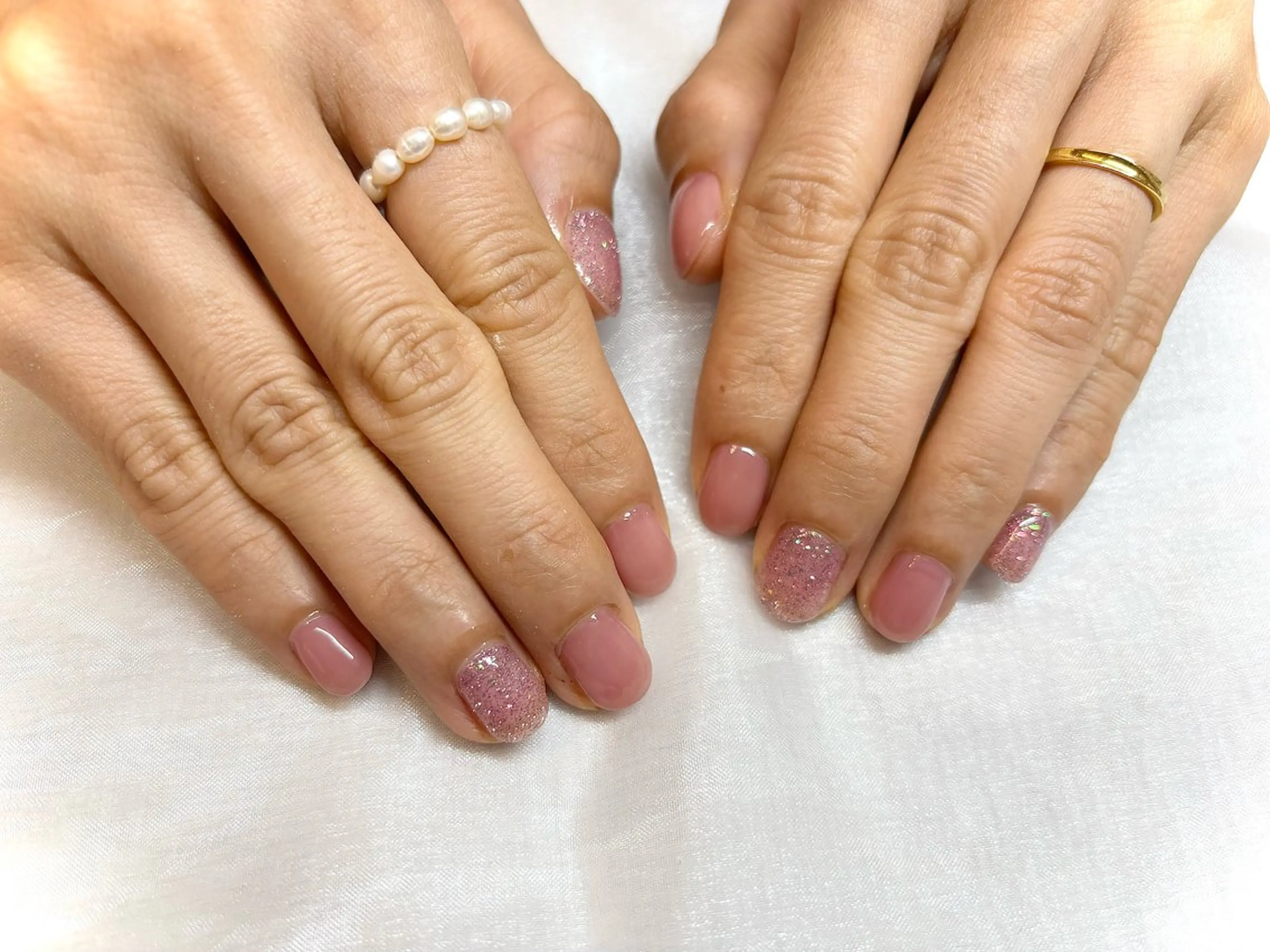 ネイル キラキラネイル ピンク ハンドネイル solna_ yuのネイルデザイン