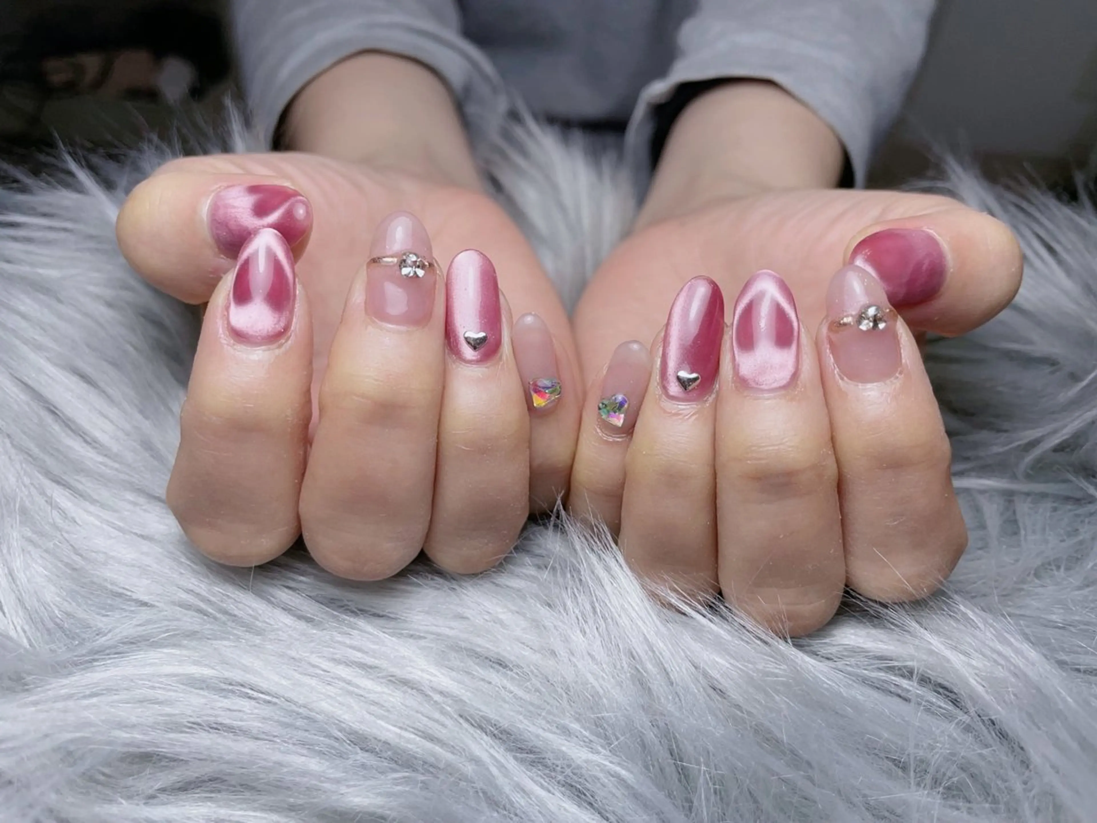 ネイル ジェルネイル ハート マグネットネイル パラジェル バレンタイン ハンドネイル BLANC.nail yuuのネイルデザイン