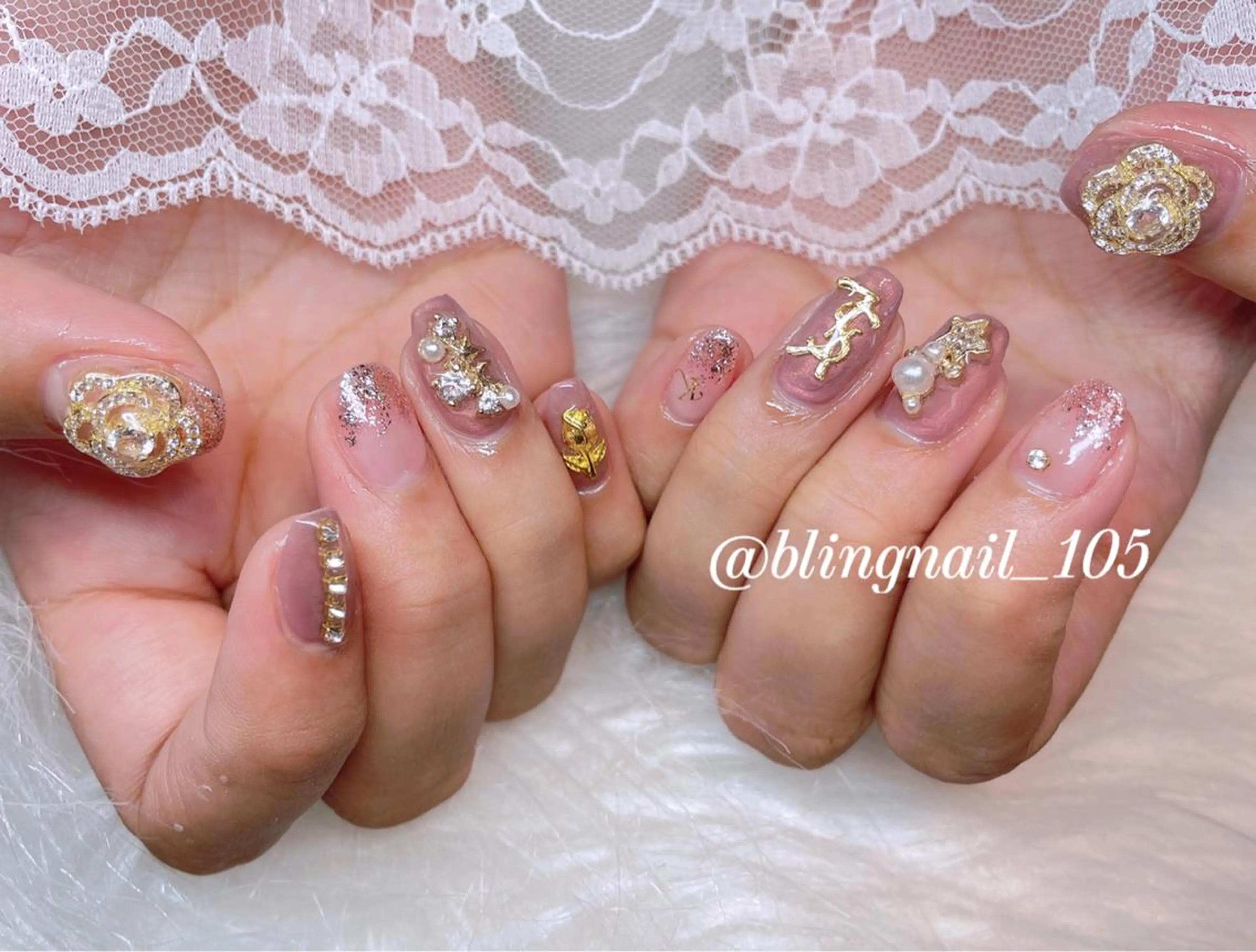 ネイル 23時まで❤︎韓国、 ワンホンネイルのネイルデザイン