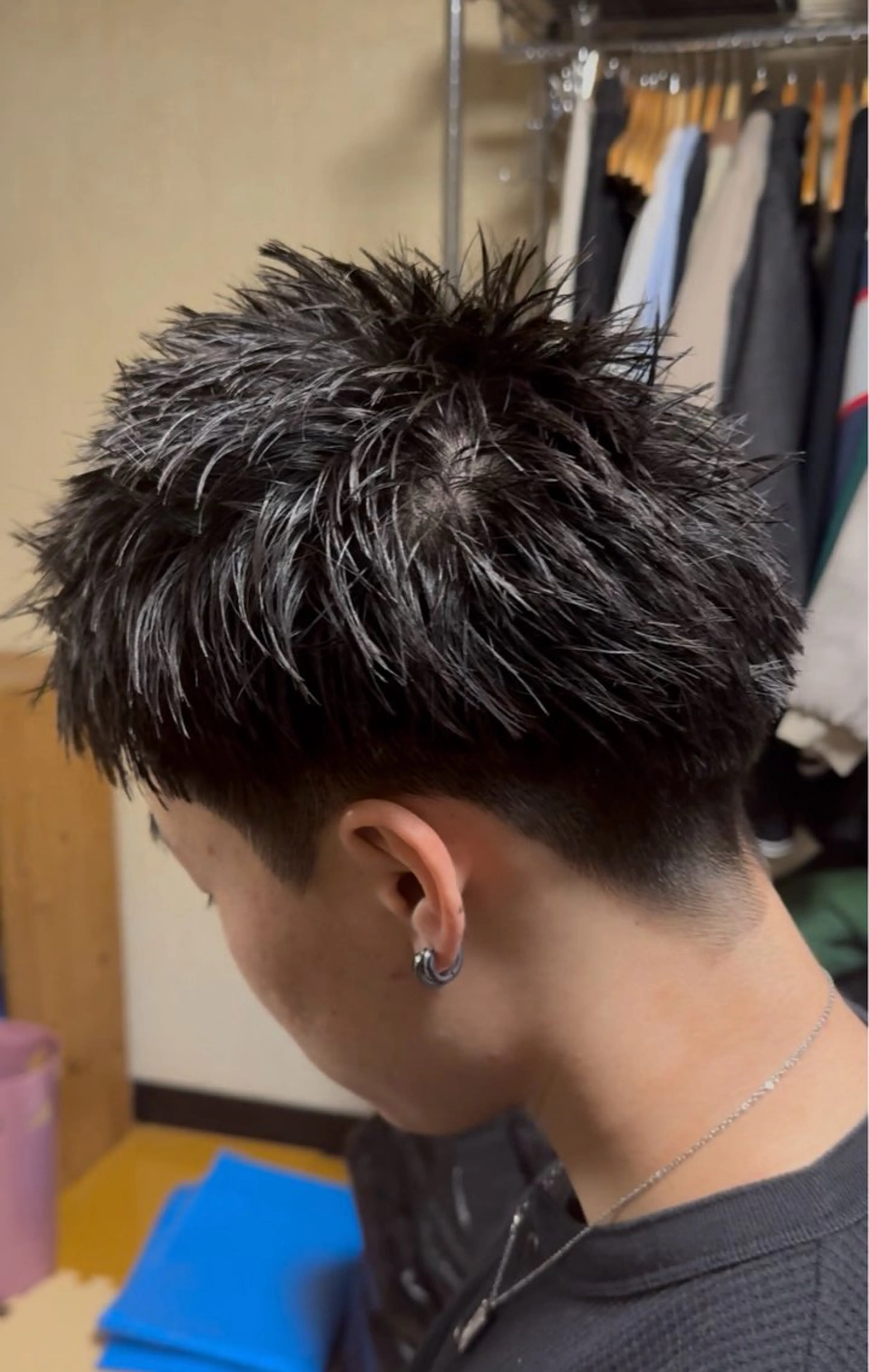 メンズ スパイキーショート 吉井 勇人のヘアスタイル
