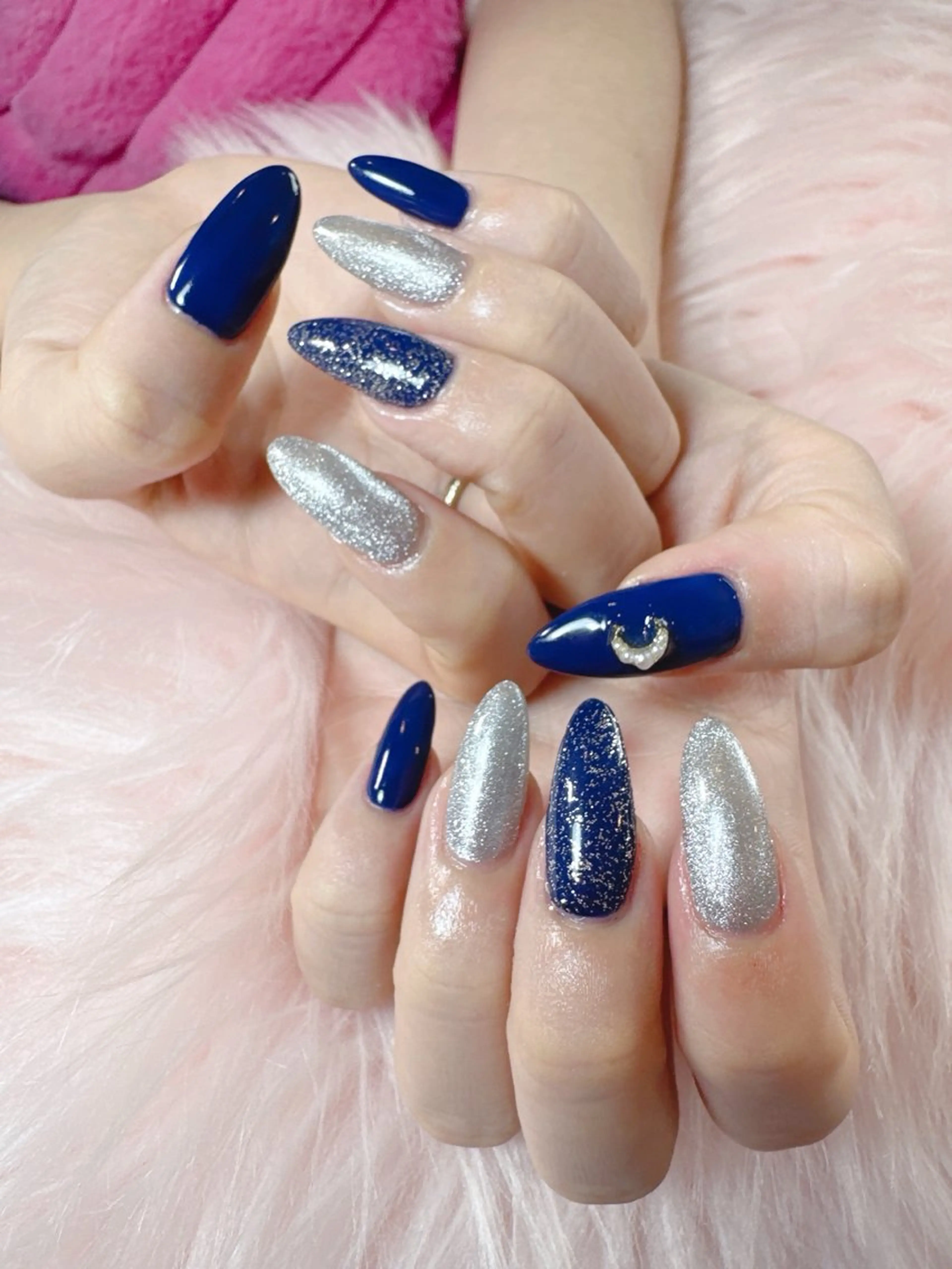 ネイル フラッシュネイル キラキラネイル ネイビー MignonReve ☺︎MIYUのネイルデザイン