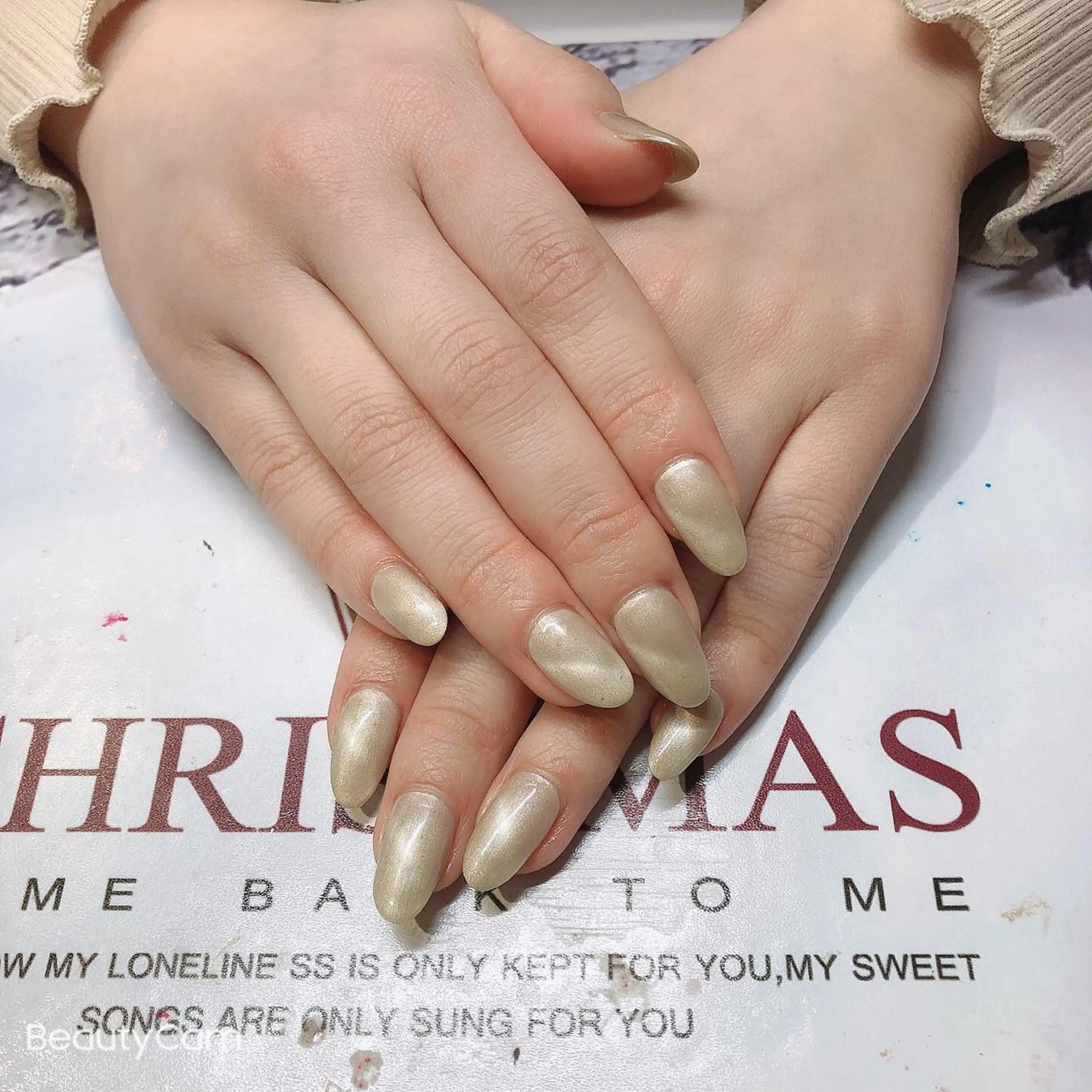 ネイル ガレンドウ 白澤 愛子のネイルデザイン