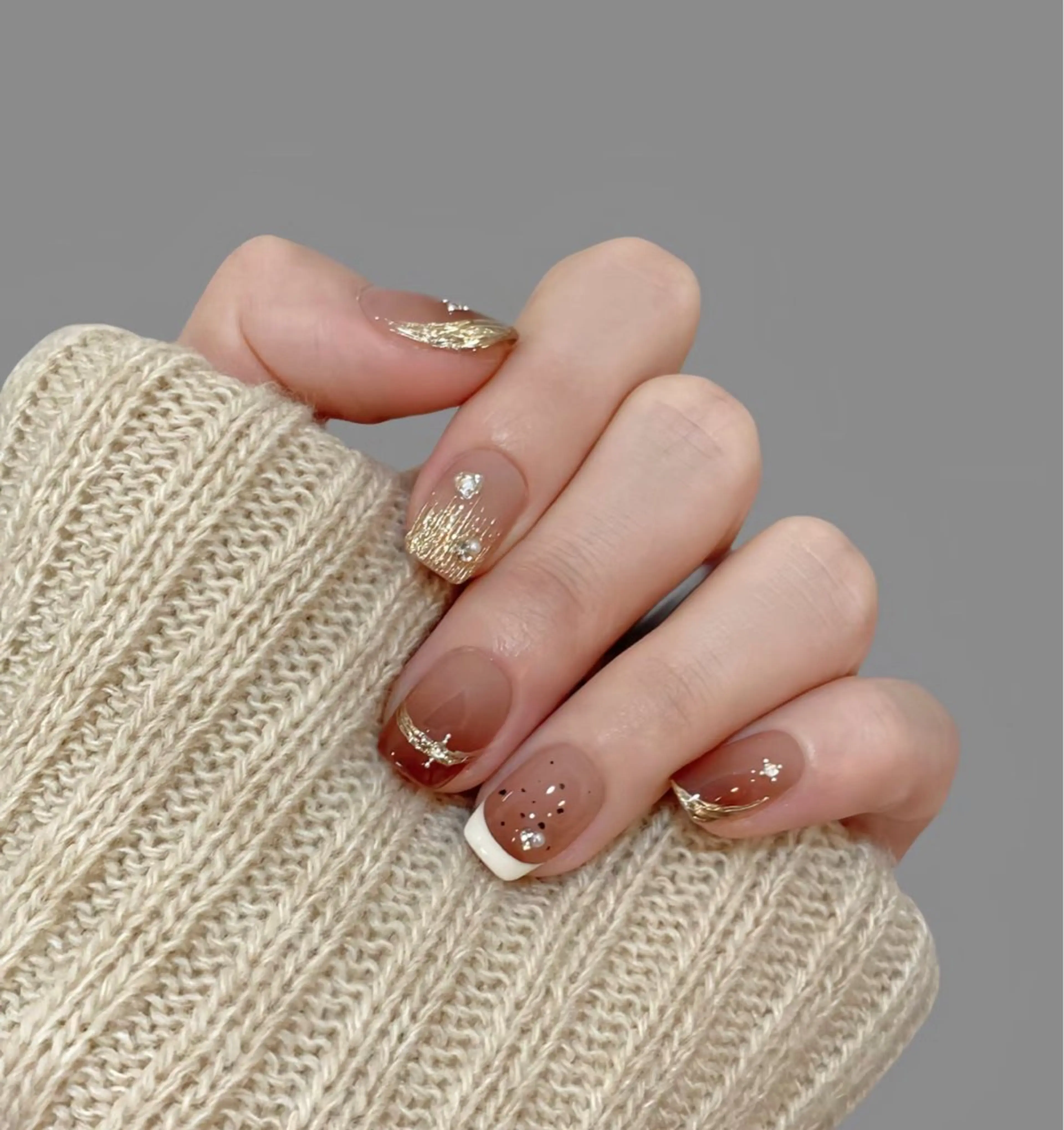 ネイル ハンドネイル ハンドケア 🍑 momo_nailのネイルデザイン