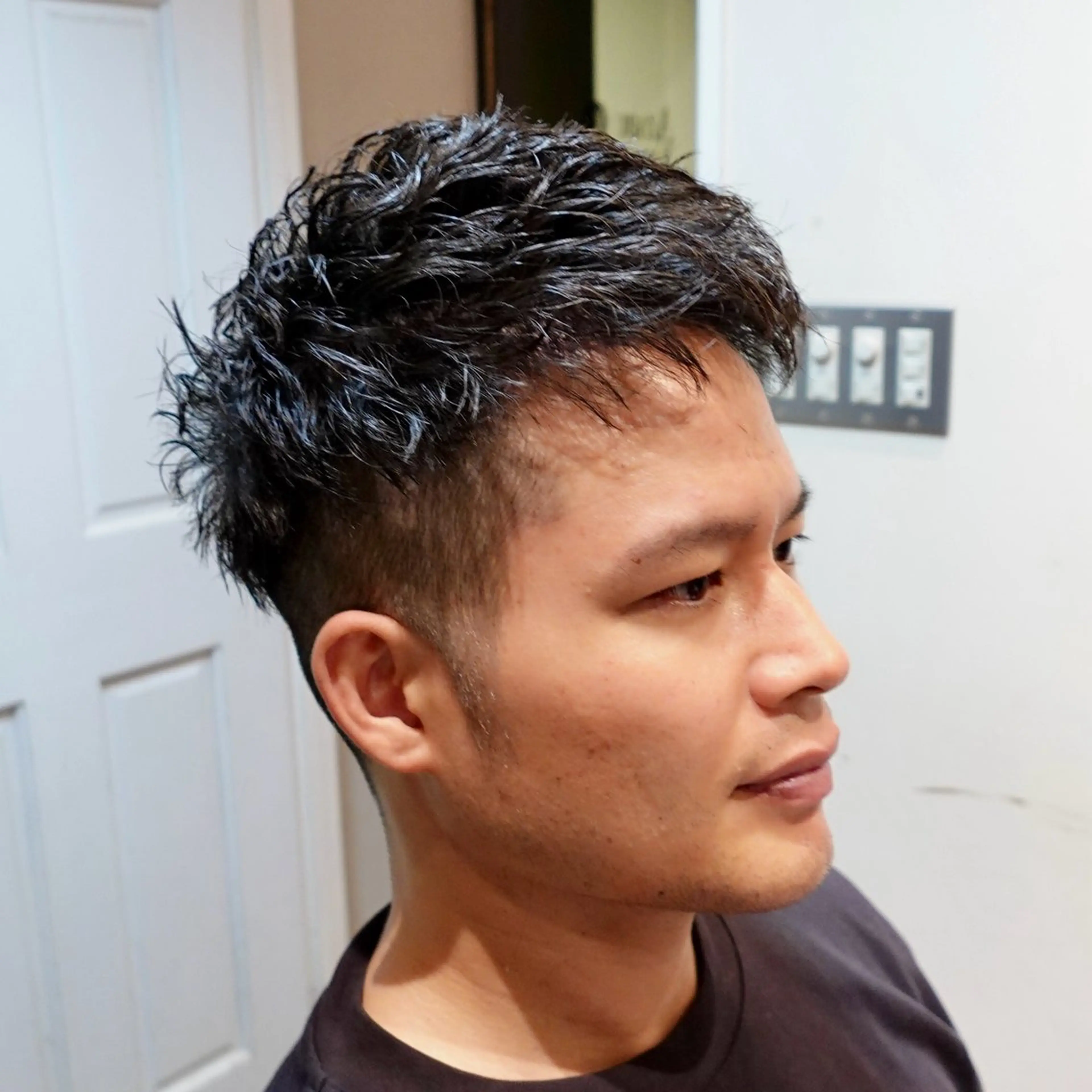 ショート パーマ メンズ メンズパーマ メンズツイストパーマ ツイストパーマ ヨリソイhair salon所属・浦添メンズ 経験20年／のヘアスタイル