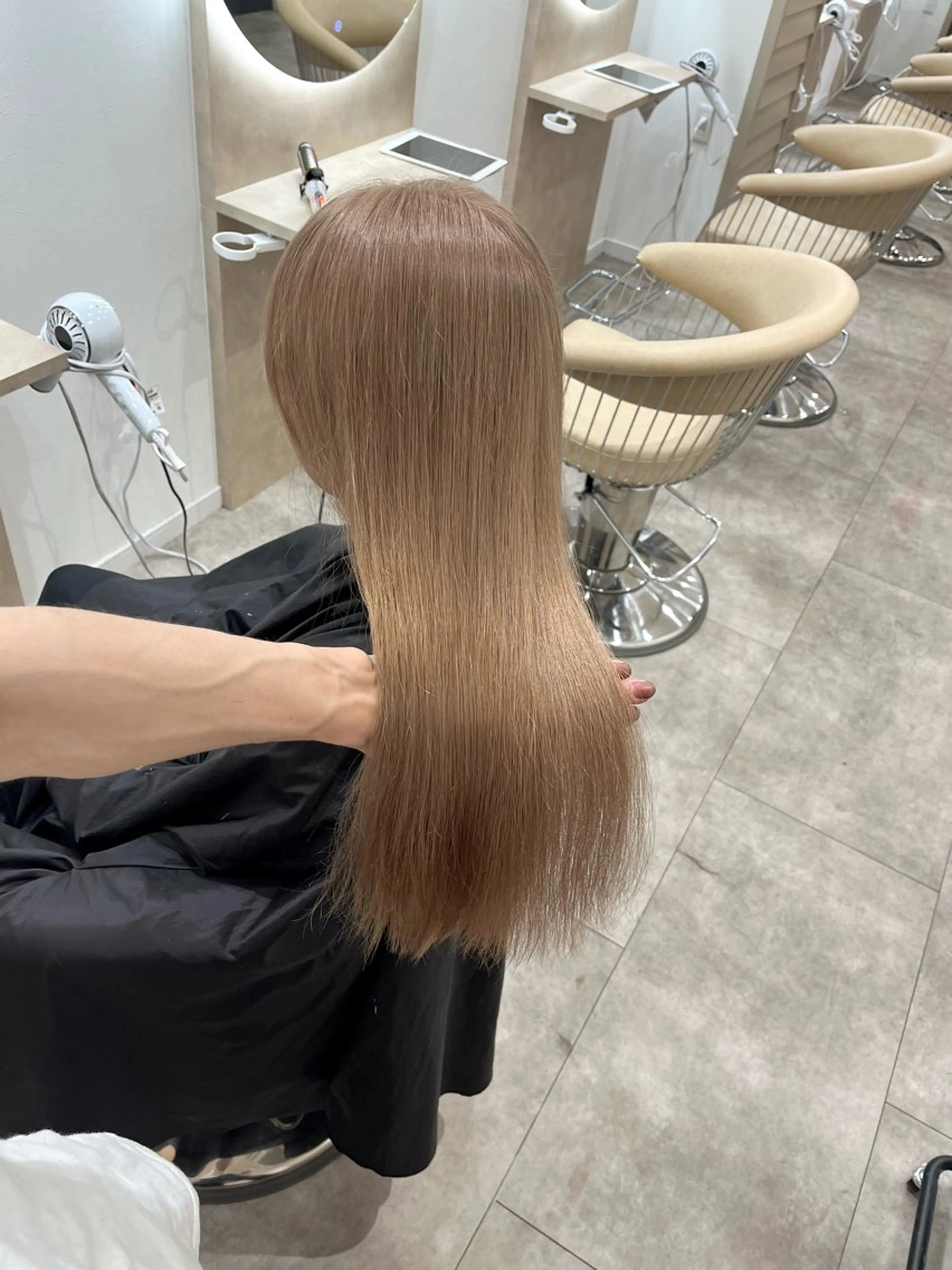 ロング カラー ブリーチ ケアブリーチ ダブルカラー カット ヘアカラー トリートメント 廣庭 勇人のヘアスタイル