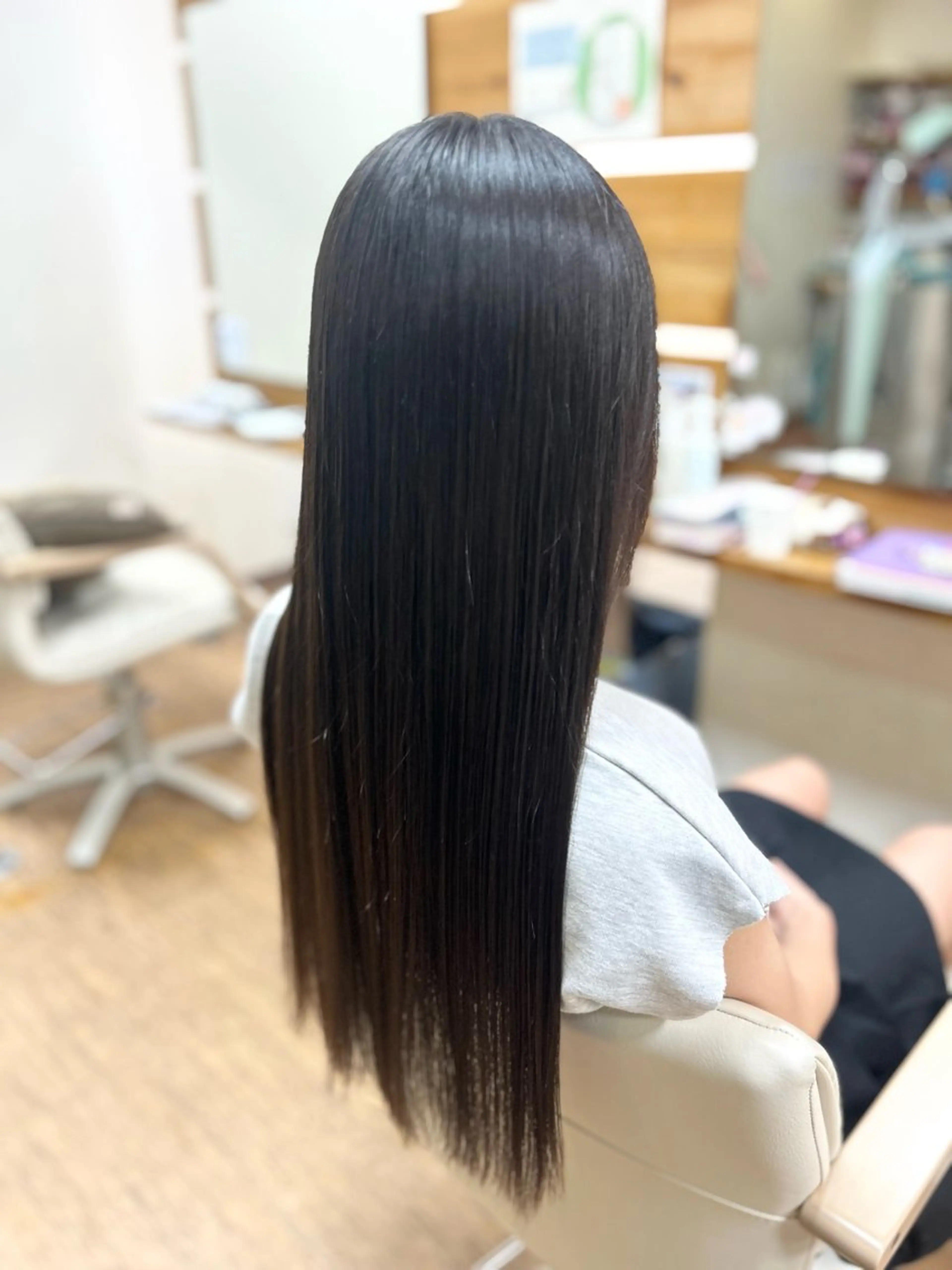 ロング 髪質改善 縮毛矯正 神谷 千明のヘアスタイル