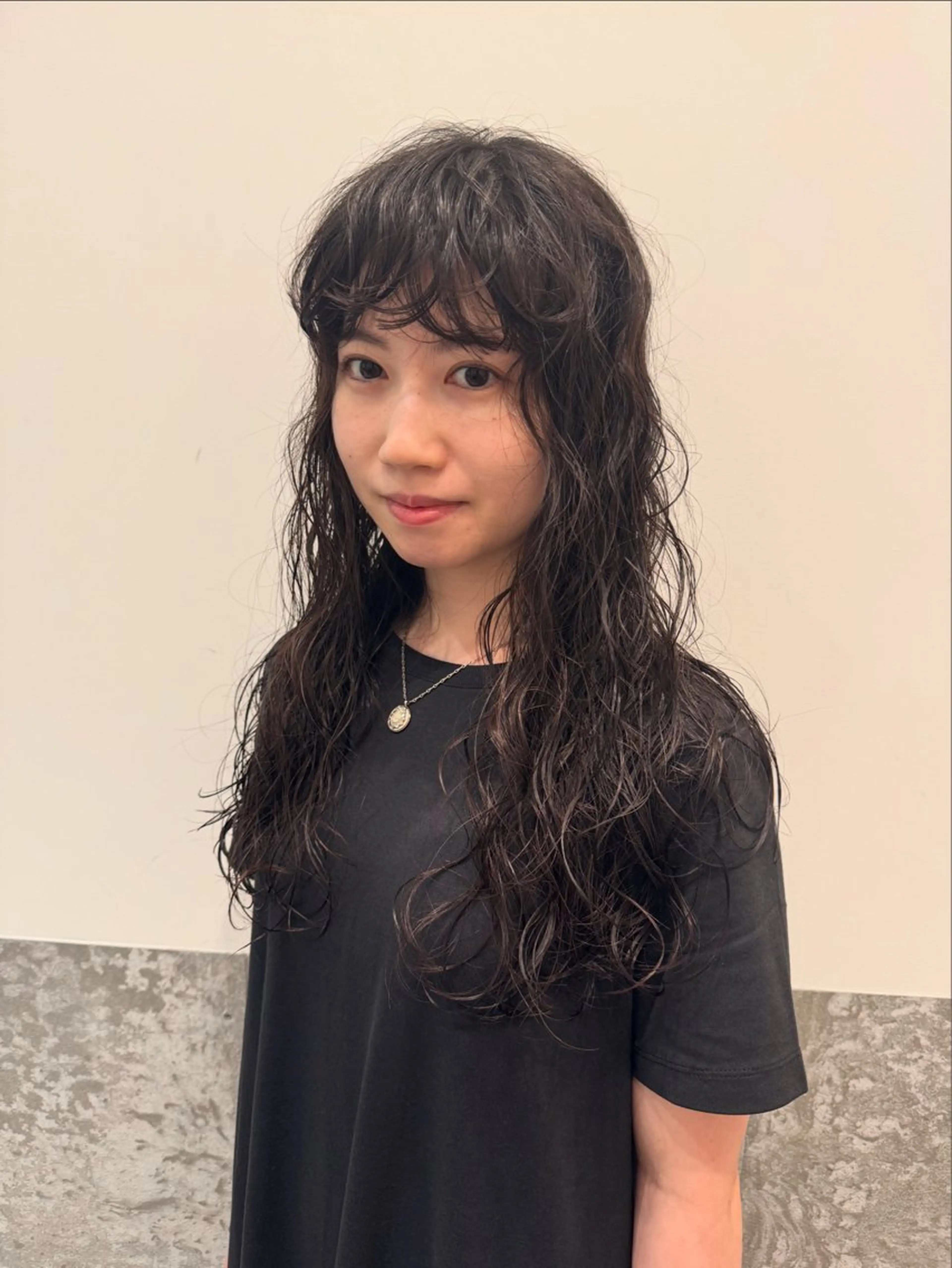 ロング パーマ ロング カット パーマ トリートメント センスをお届けします 大谷将生infpのヘアスタイル