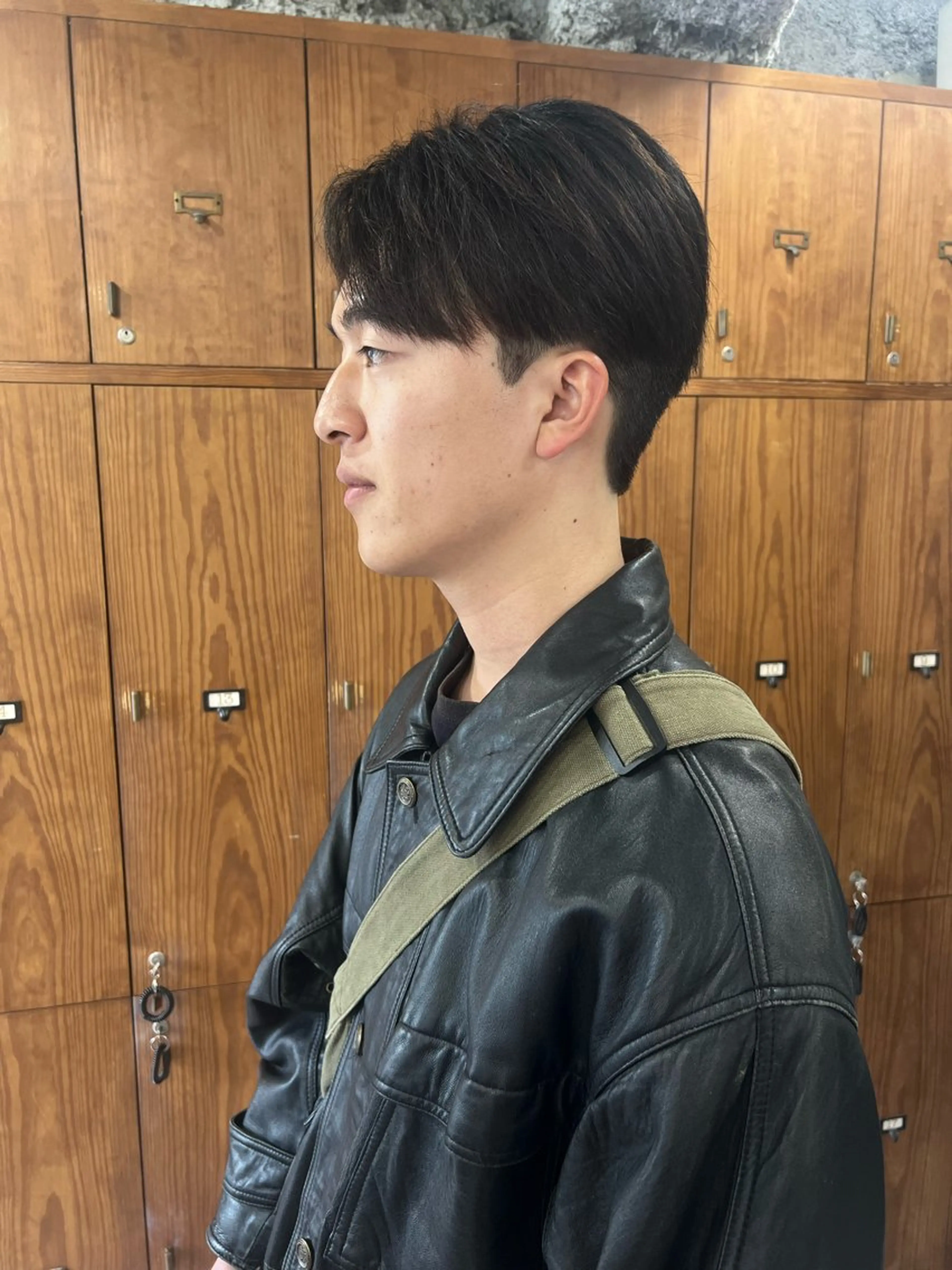 ショート メンズ メンズ職人/センター パート/富沢真斗のヘアスタイル