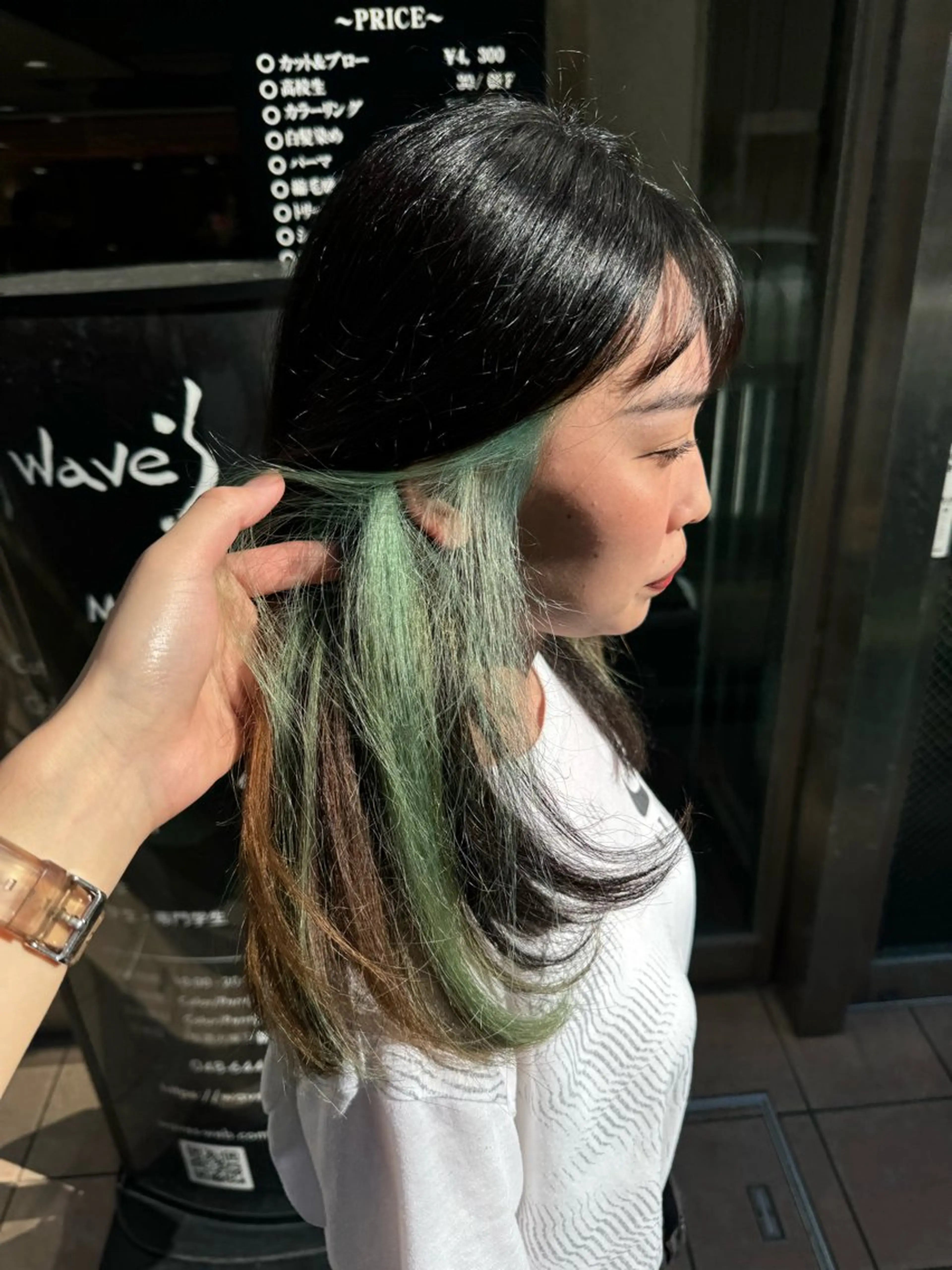 ロング カラー ヘアアレンジ 切りっぱなしボブ ミストバング ブリーチ デザインカラー ダブルカラー ヘアカラー トリートメント 目黒 碧人のヘアスタイル