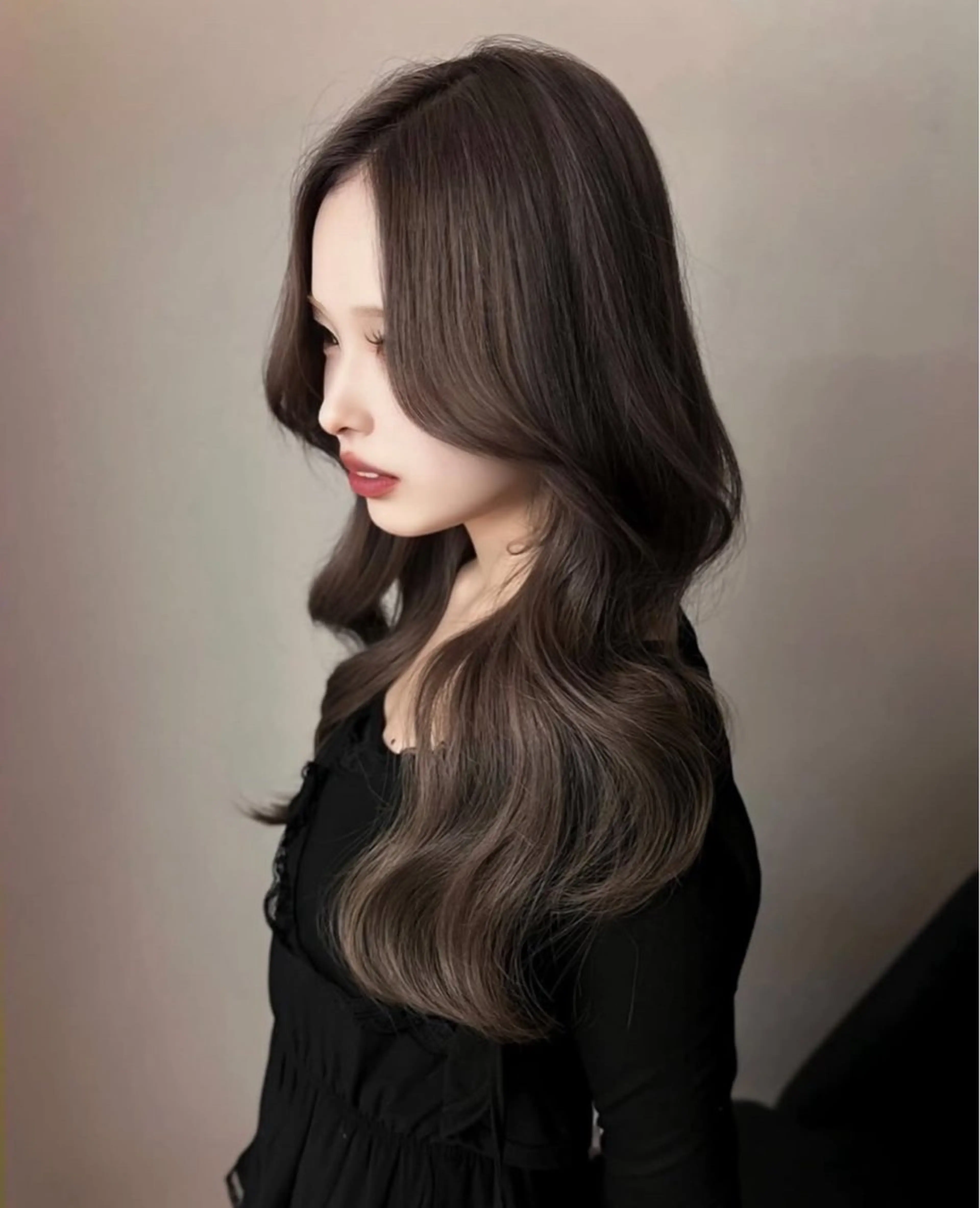 ロング カラー みゅう／韓国：網紅： トレンドヘアのヘアスタイル