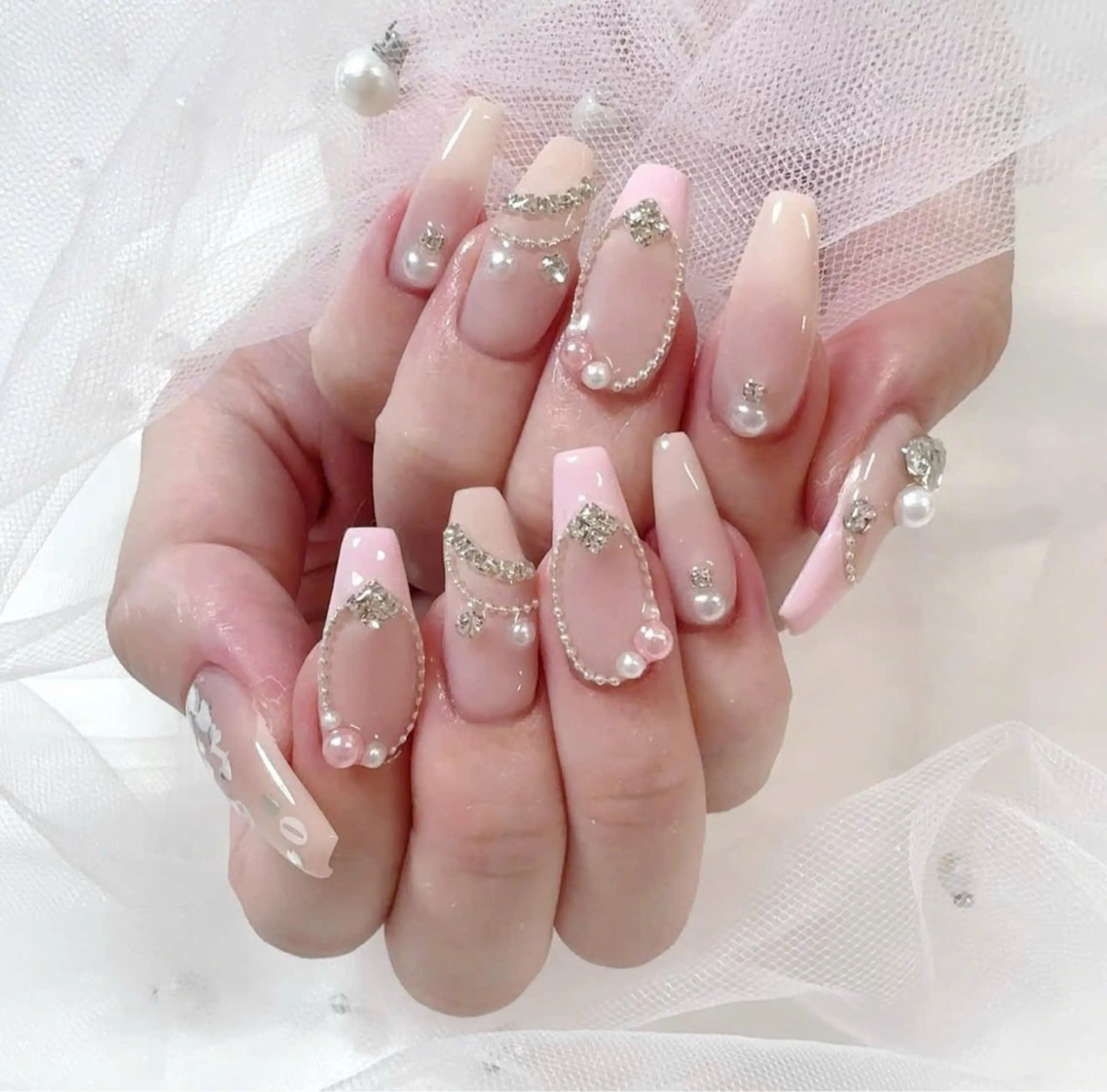 ネイル Lyna 池袋のネイルデザイン