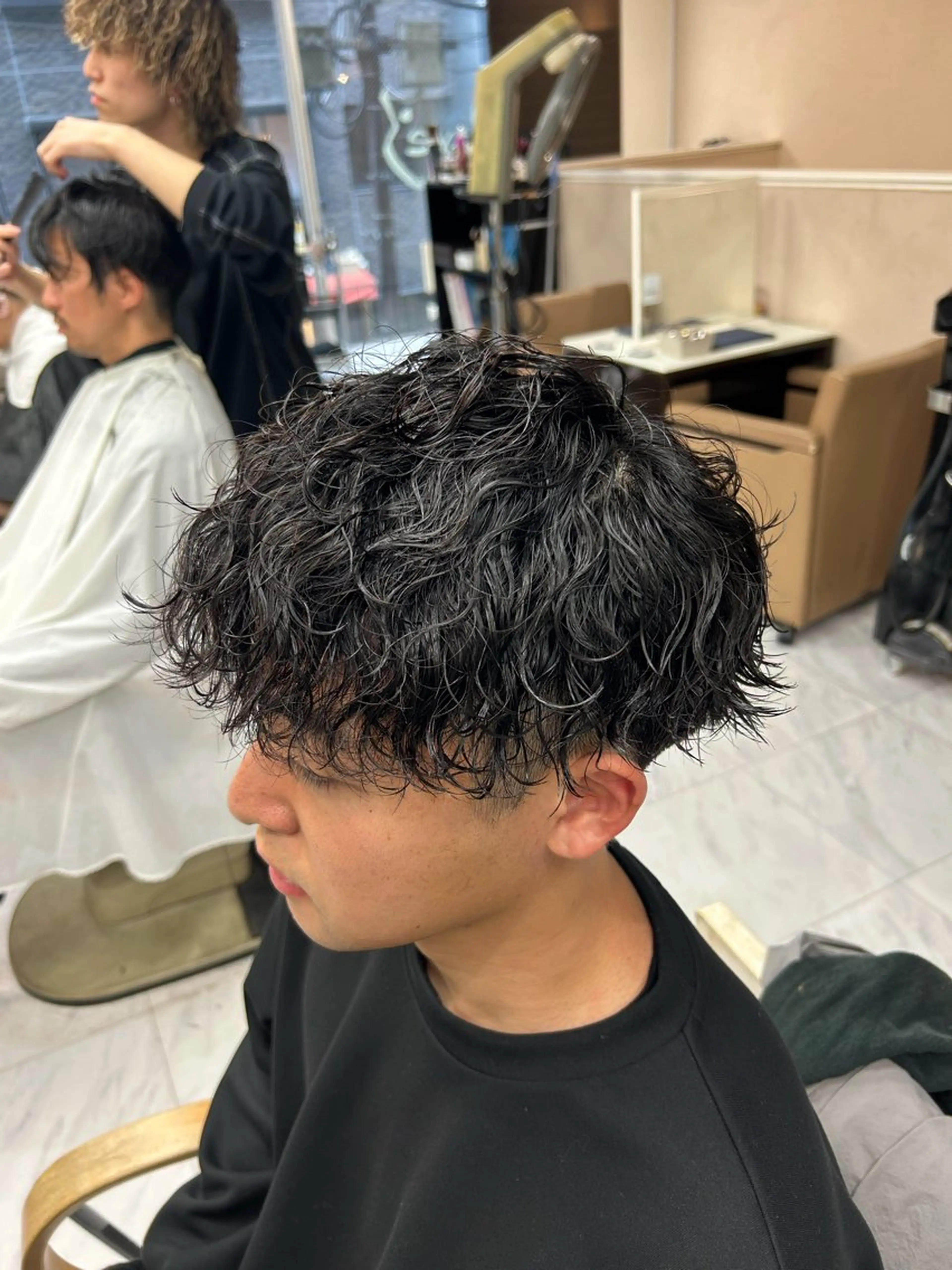 ショート パーマ メンズ メンズパーマ 波巻きパーマ カット パーマ トリートメント メンズパーマ 💈後閑和真💈のヘアスタイル