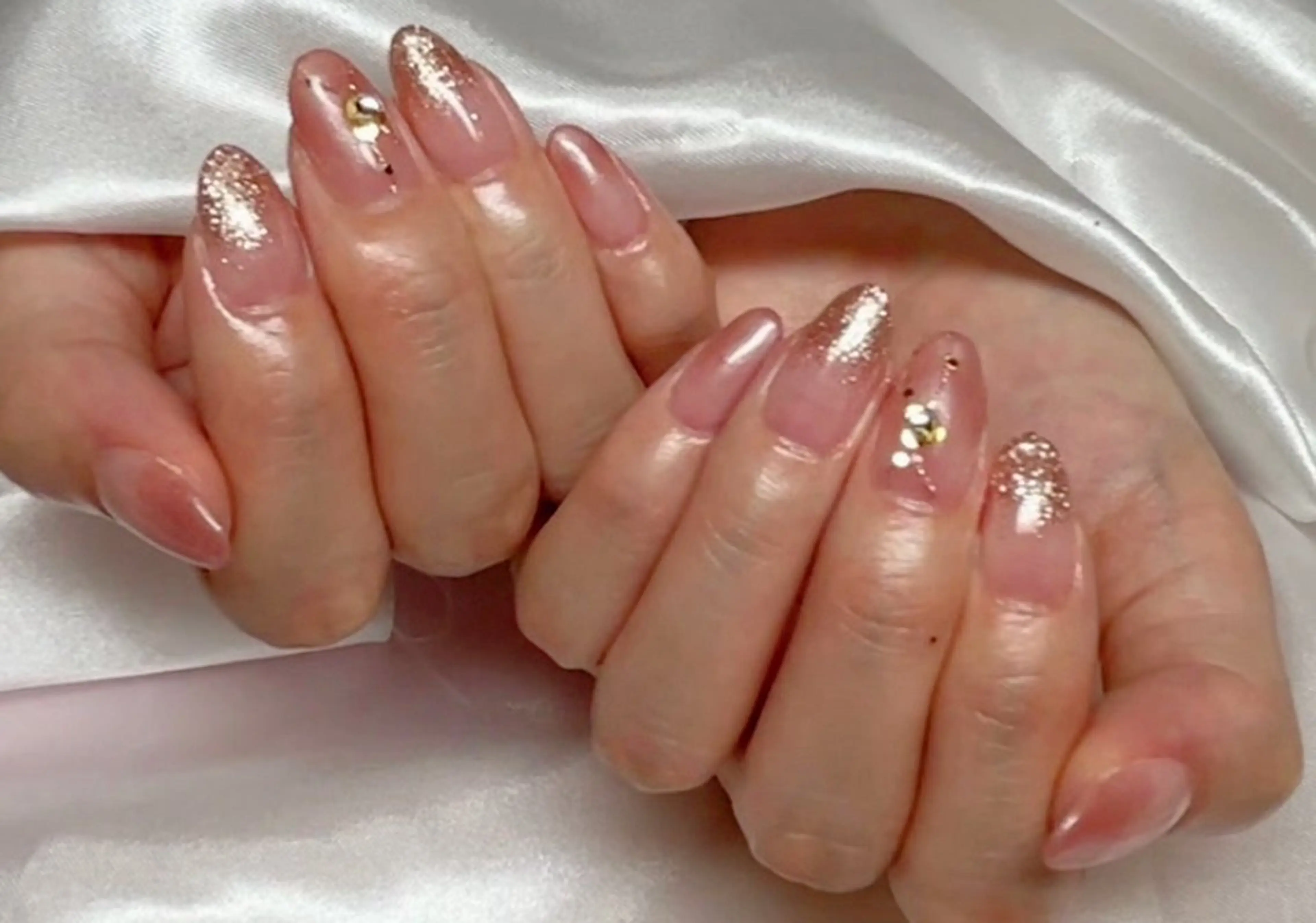 ネイル キラキラネイル 韓国ネイル ラメ(グリッター) SINCERELY シンシアリー🌈のネイルデザイン