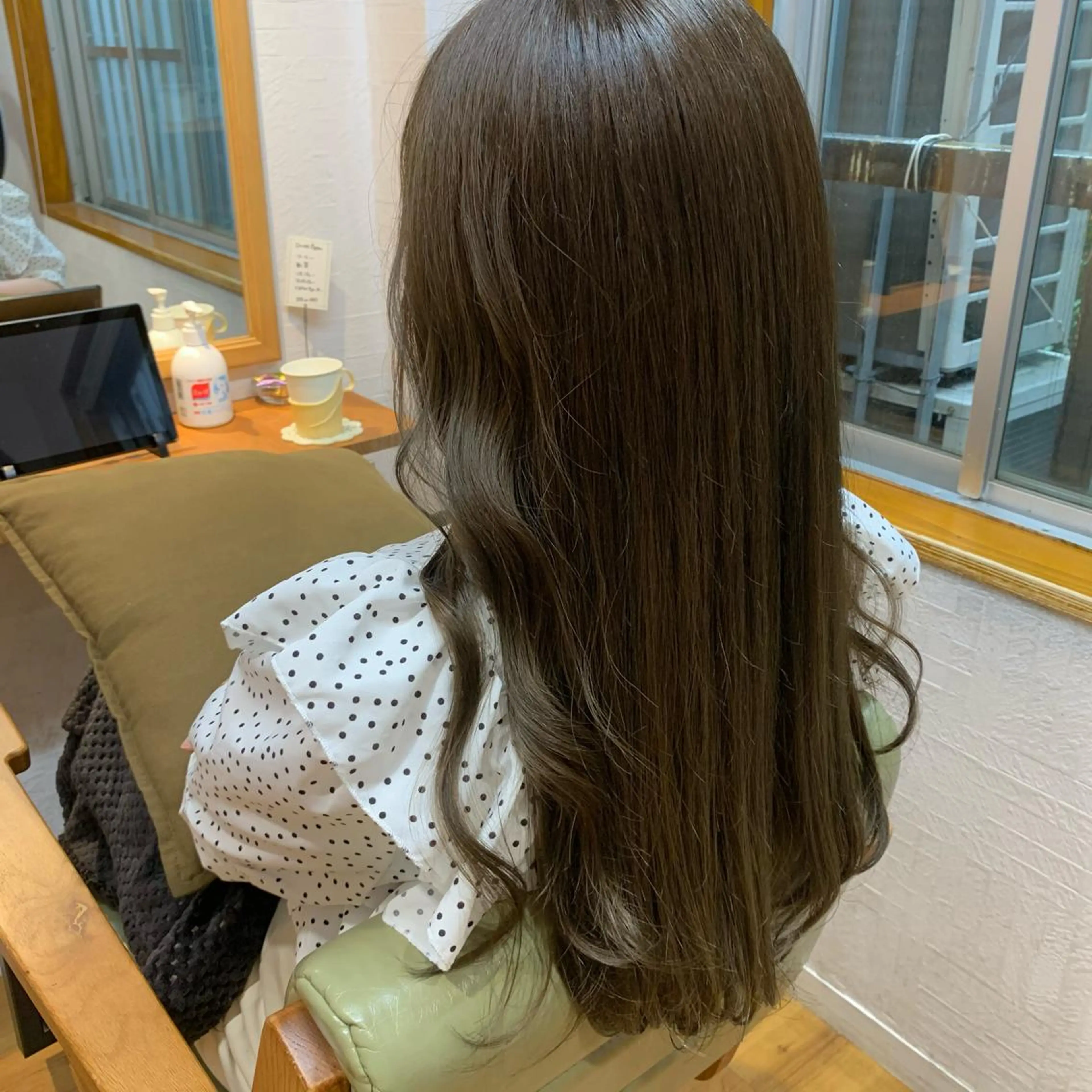 ロング カット ヘアカラー トリートメント little 小濱彰太のヘアスタイル