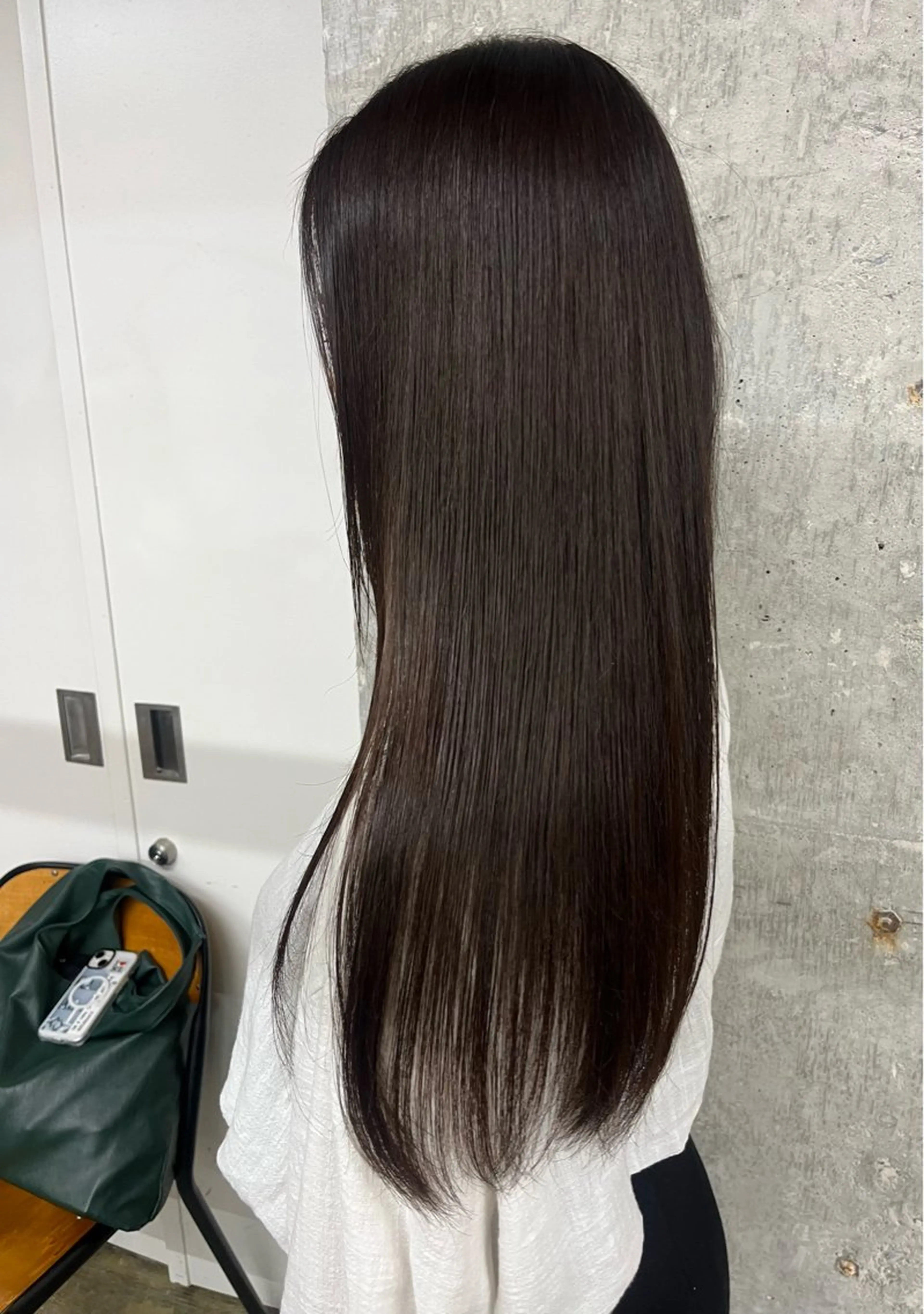 ロング 小長谷 夕菜のヘアスタイル