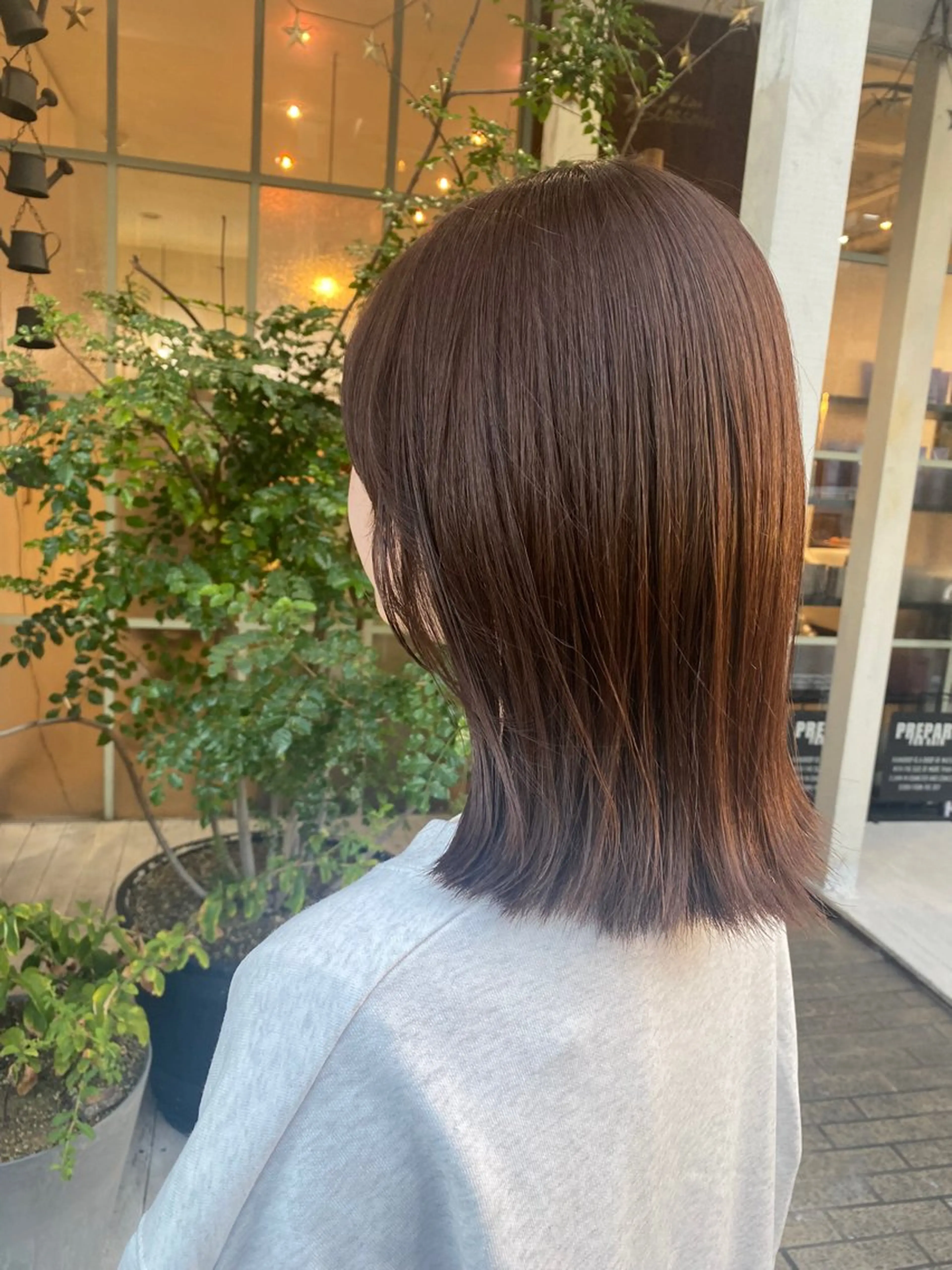 ミディアム カット ヘアカラー トリートメント 鈴木 奈波のヘアスタイル