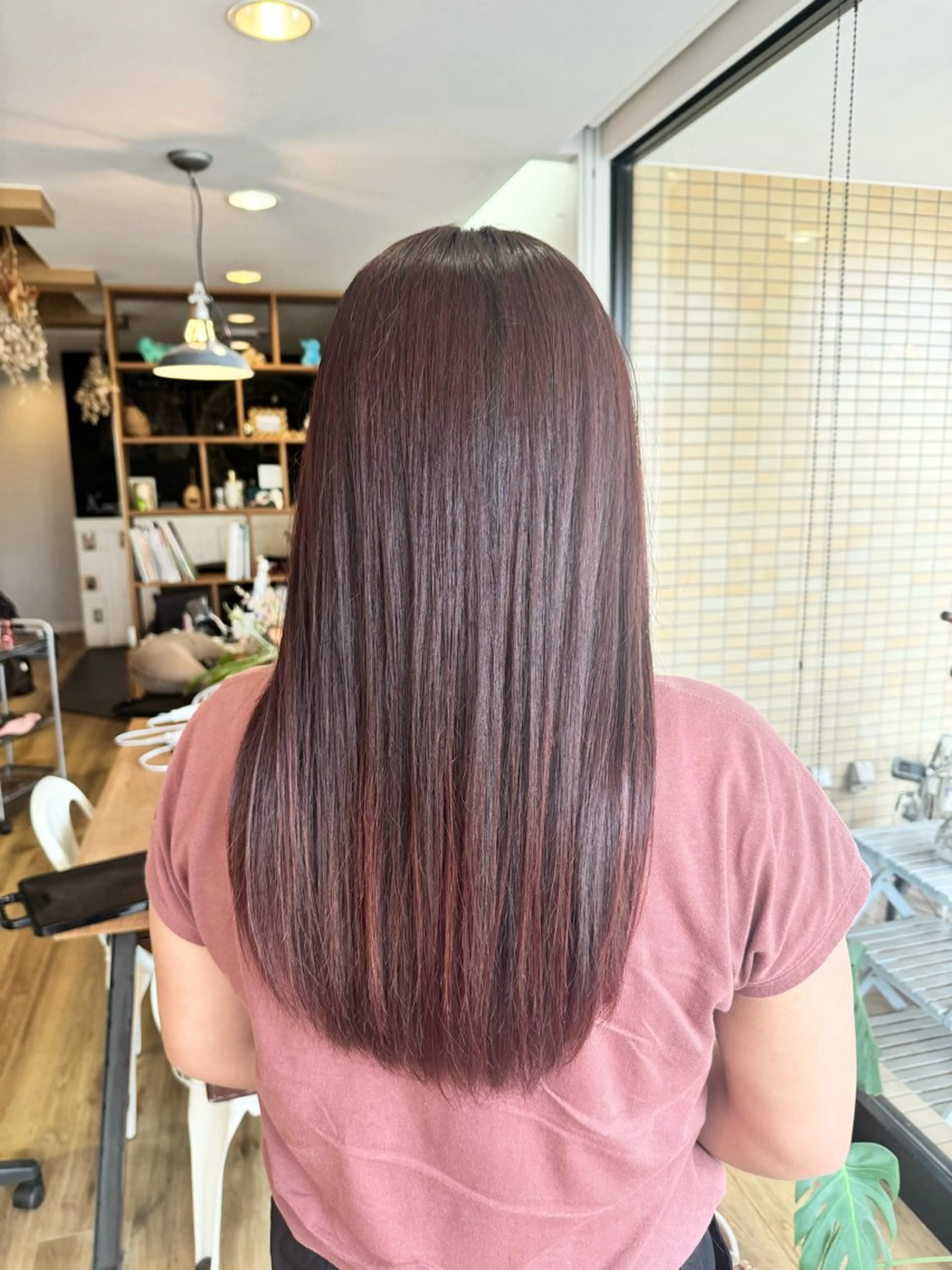 ロング カラー ピンクカラー ツキダテ ユイのヘアスタイル