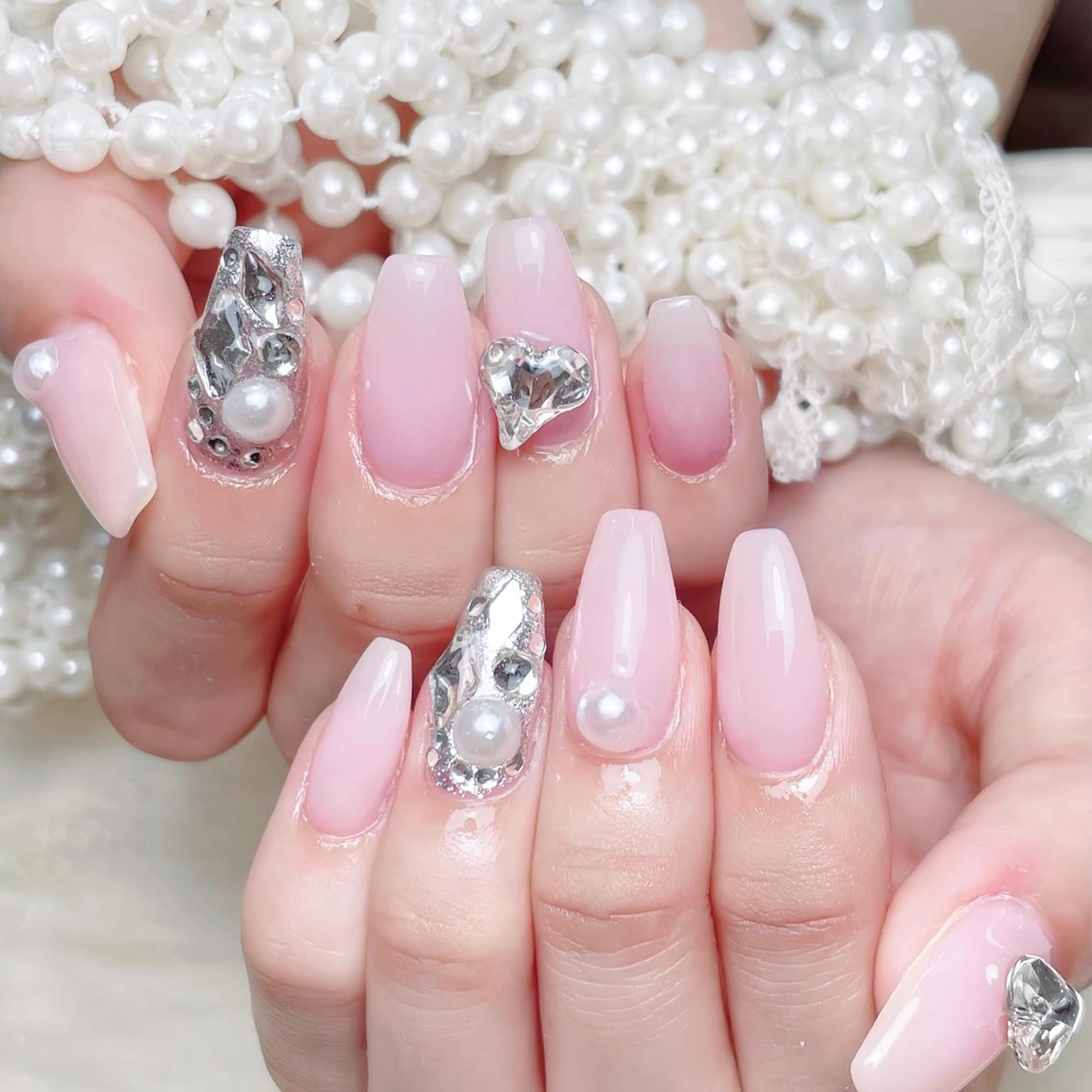 ネイル 定額デザインネイル queensのネイルデザイン