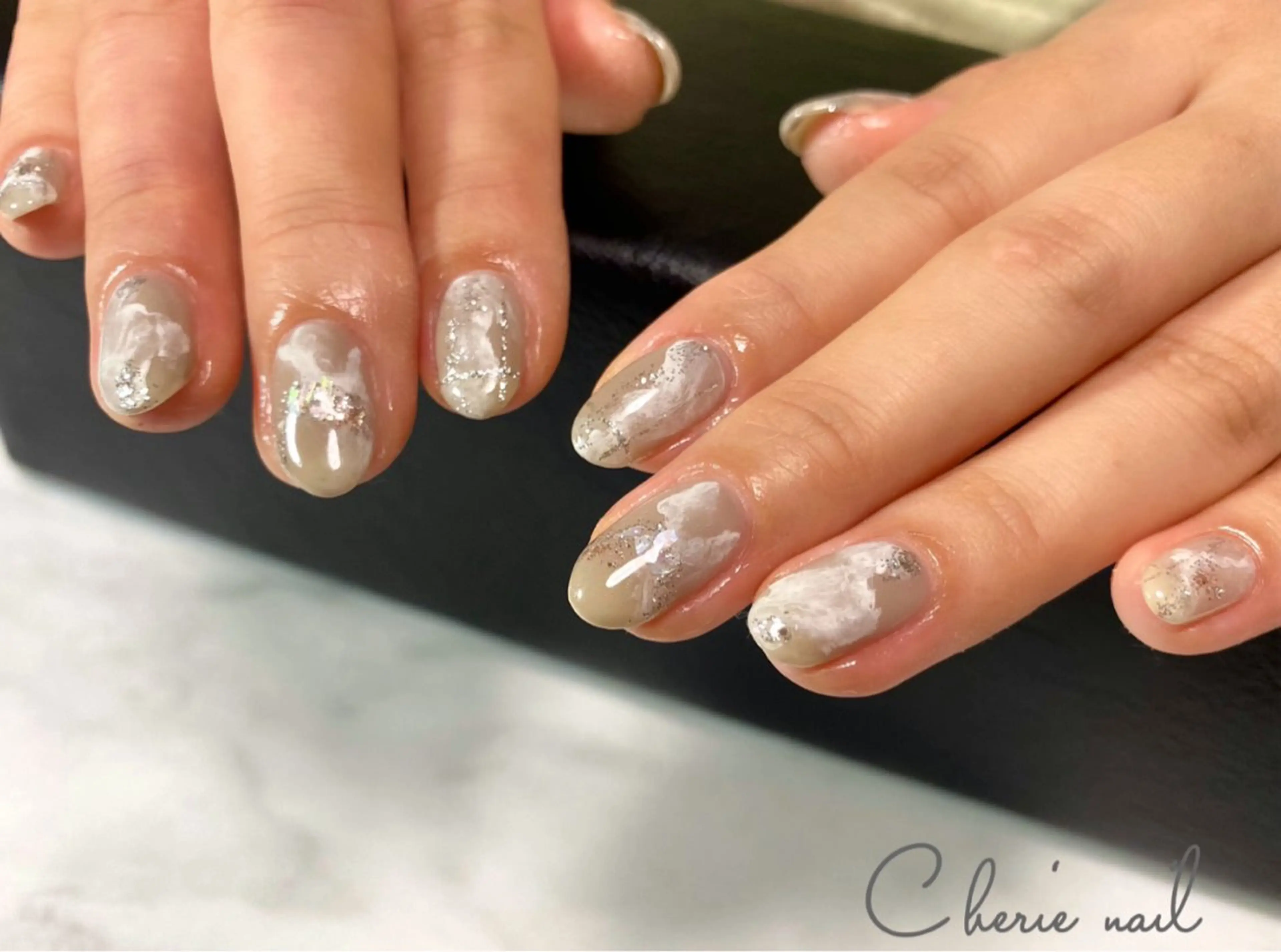 ネイル ジェルネイル 大理石ネイル(マーブル) ニュアンスネイル ハンドネイル Cherienail yunaのネイルデザイン