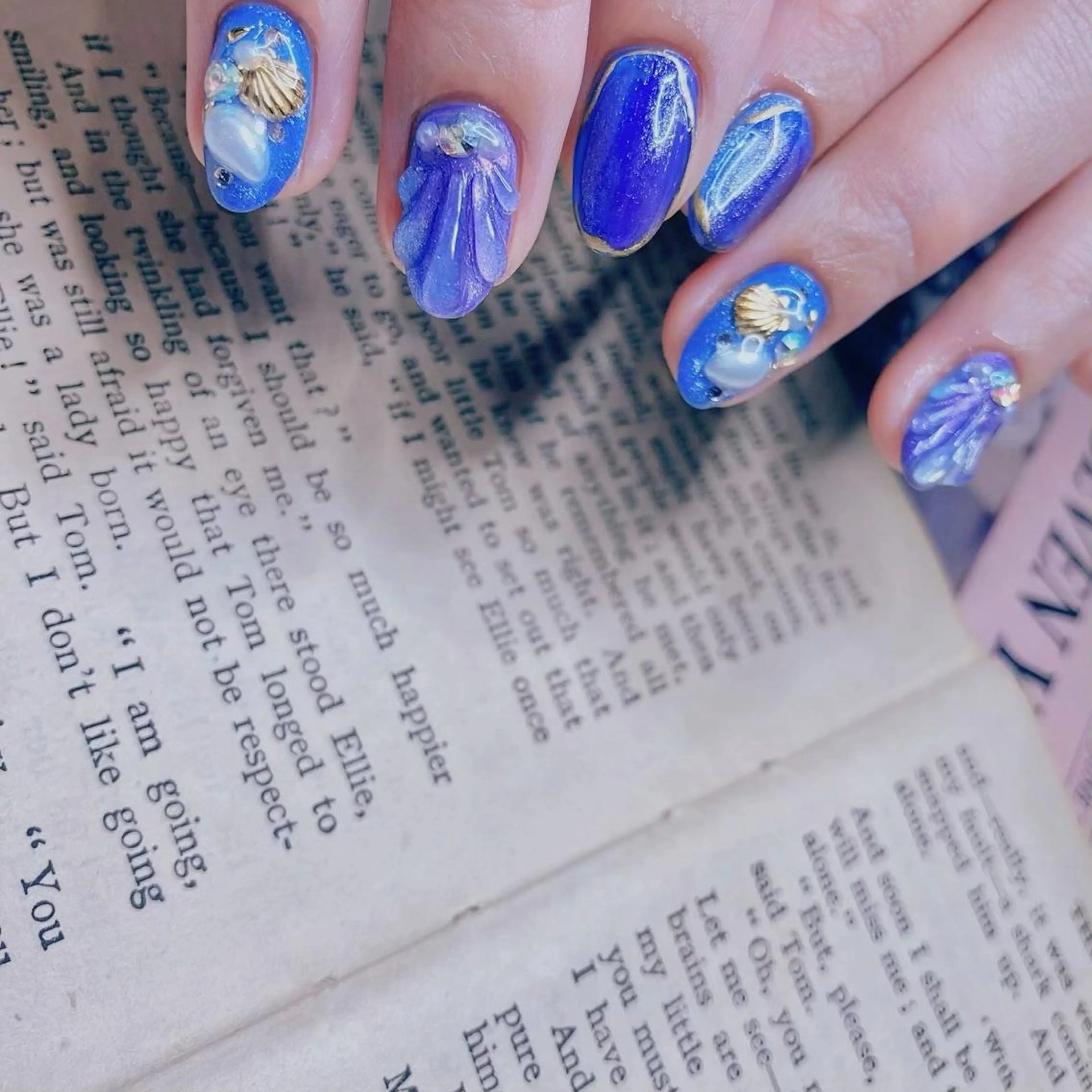 ネイル NOIROUGE所属・NOI ROUGEのネイルデザイン