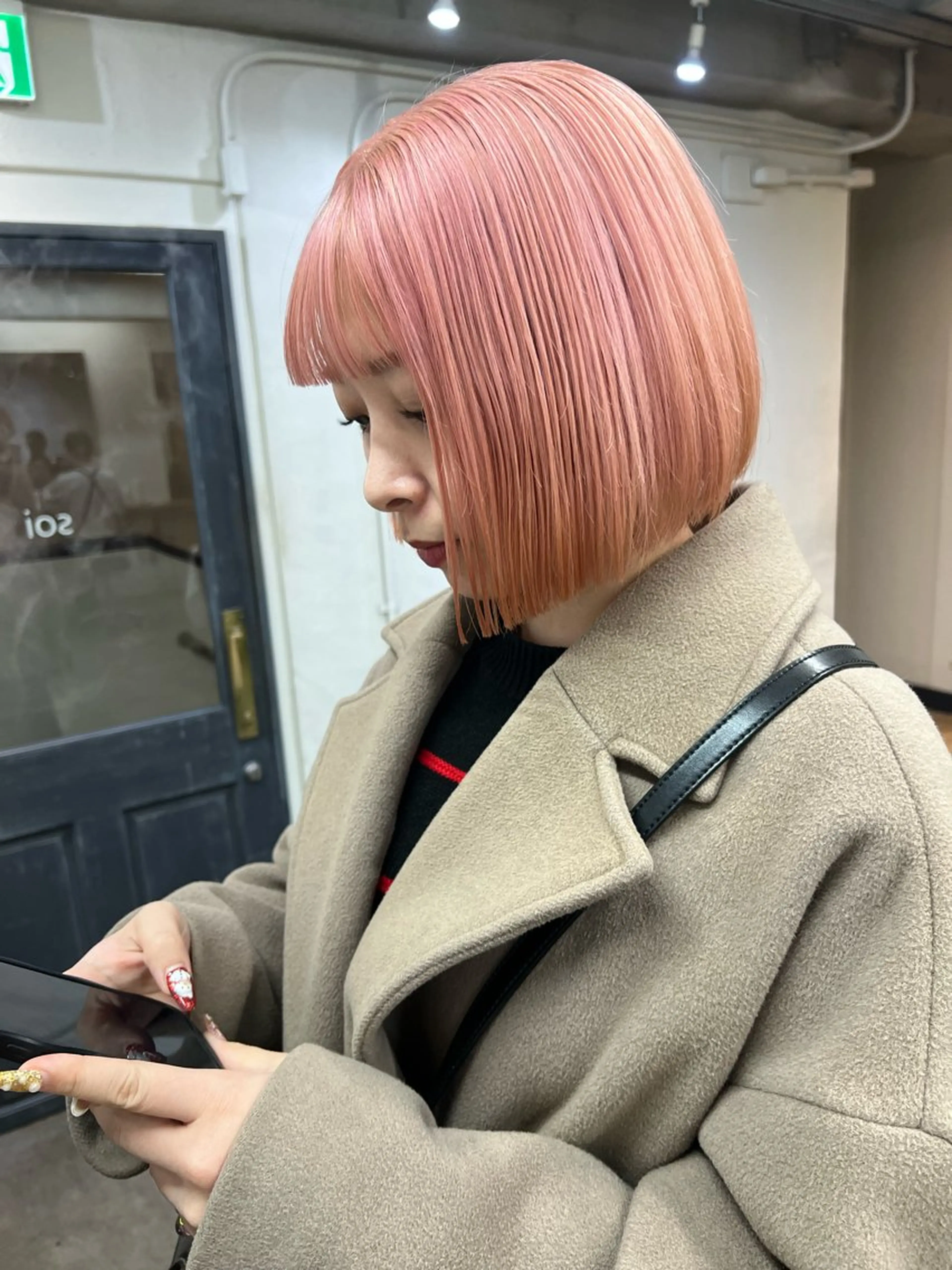 ショート カット ヘアカラー トリートメント 東のりか/ハイトーン ブリーチカラー/ボブのヘアスタイル