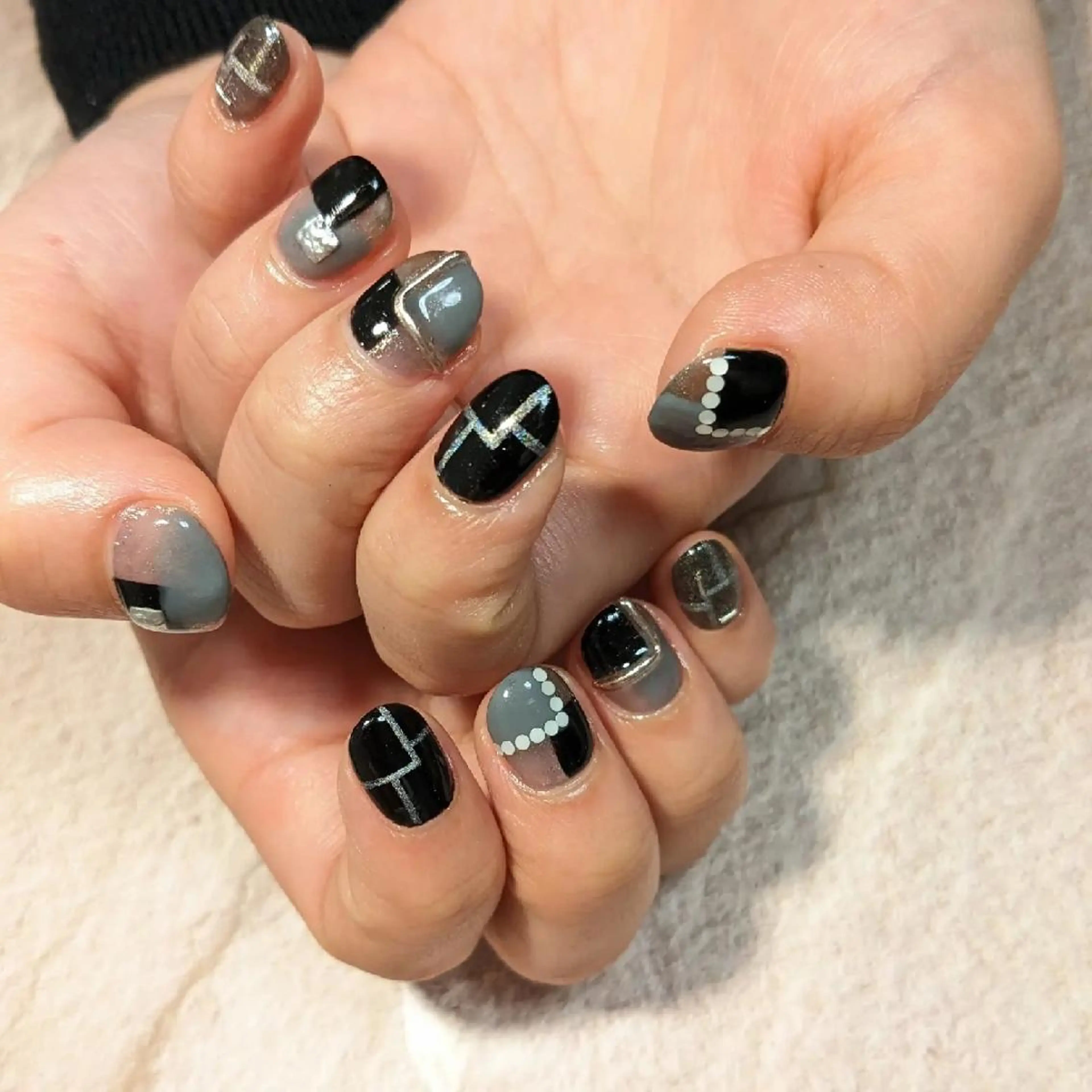 ネイル ｱｲﾗｯｼｭ ﾈｲﾙ ｻﾛﾝ つけるのマツエク・マツパデザイン