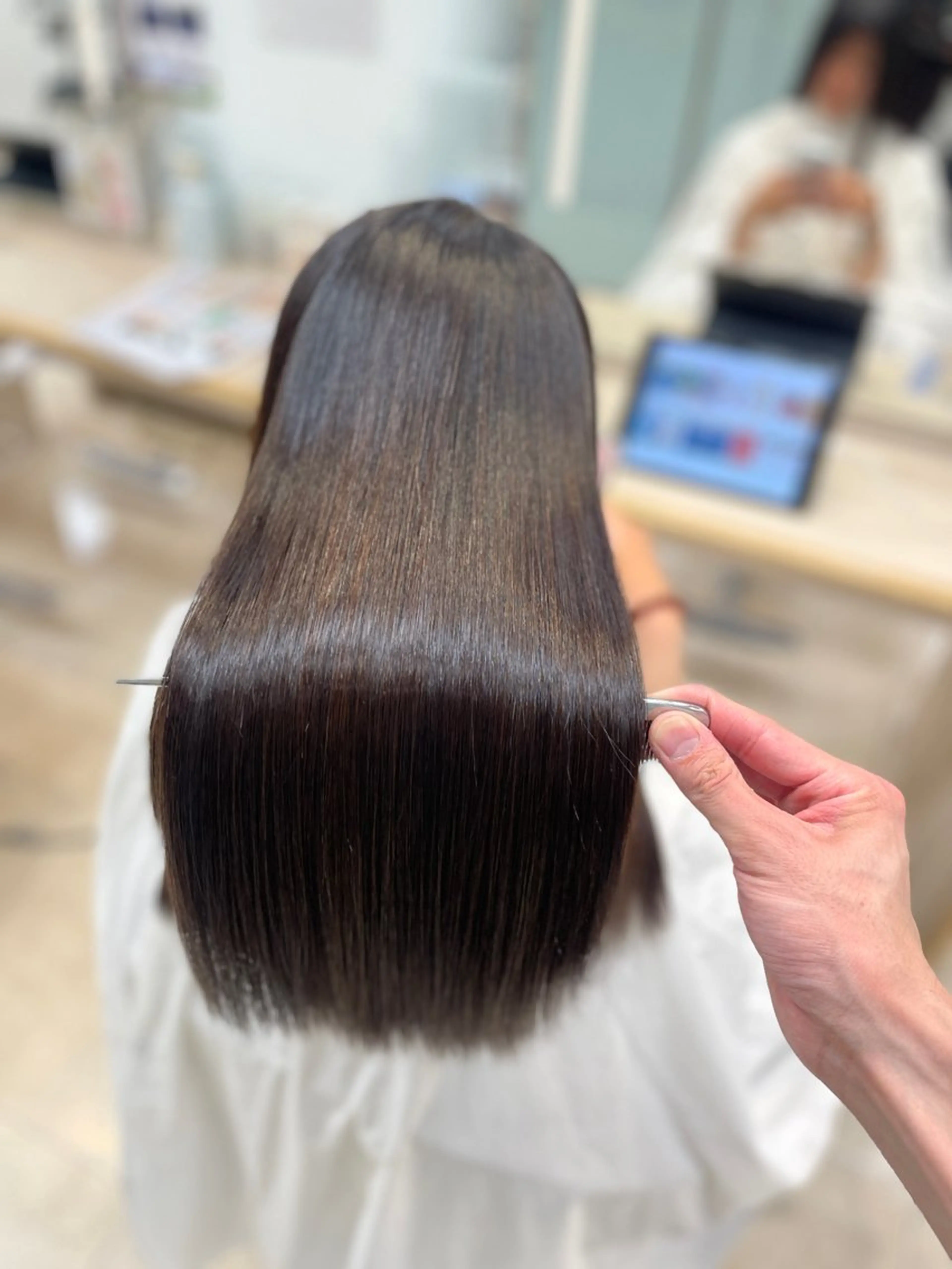 ロング シャドウパーマ／骨格 矯正カット　トモキのヘアスタイル
