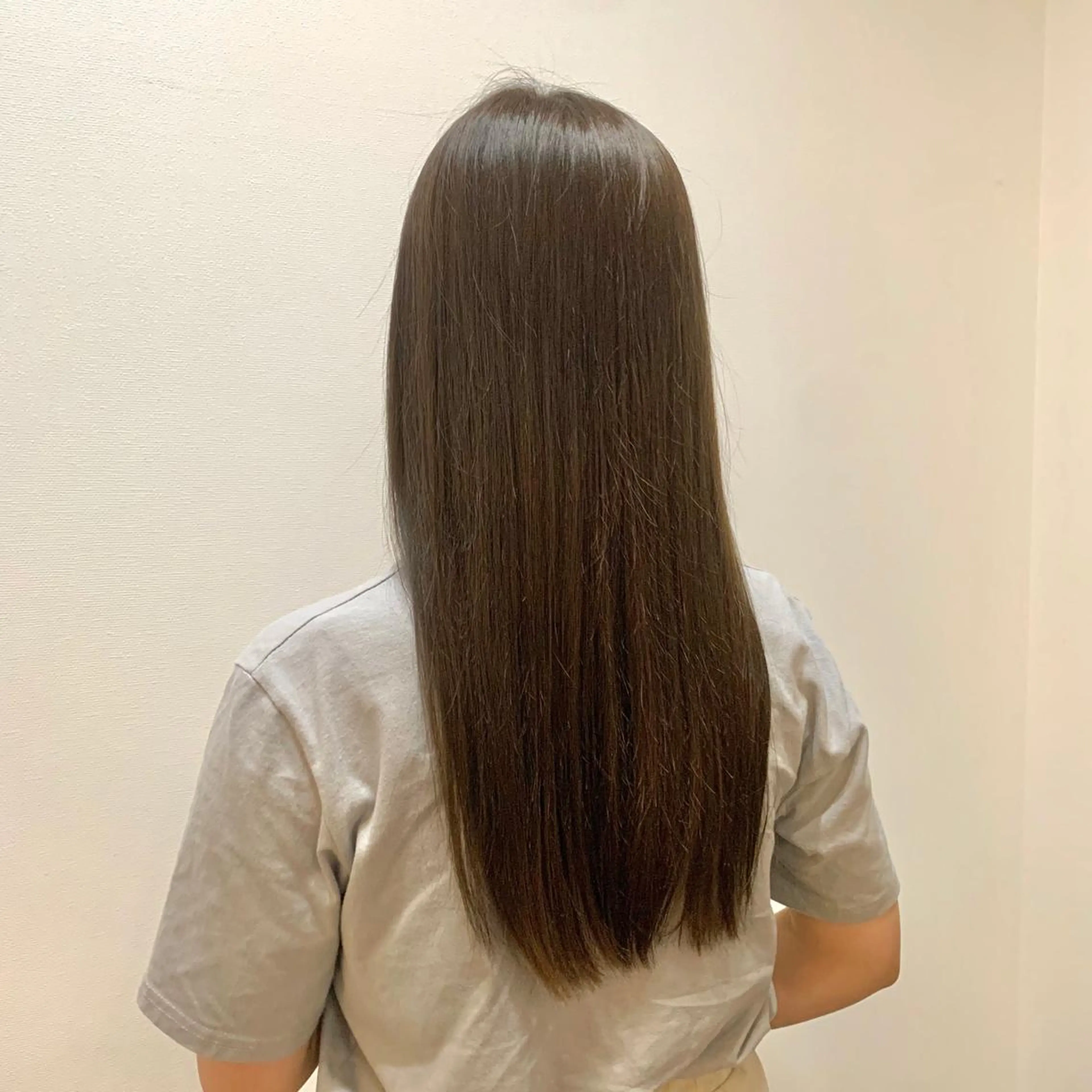 カラー 染矢 優希のヘアスタイル