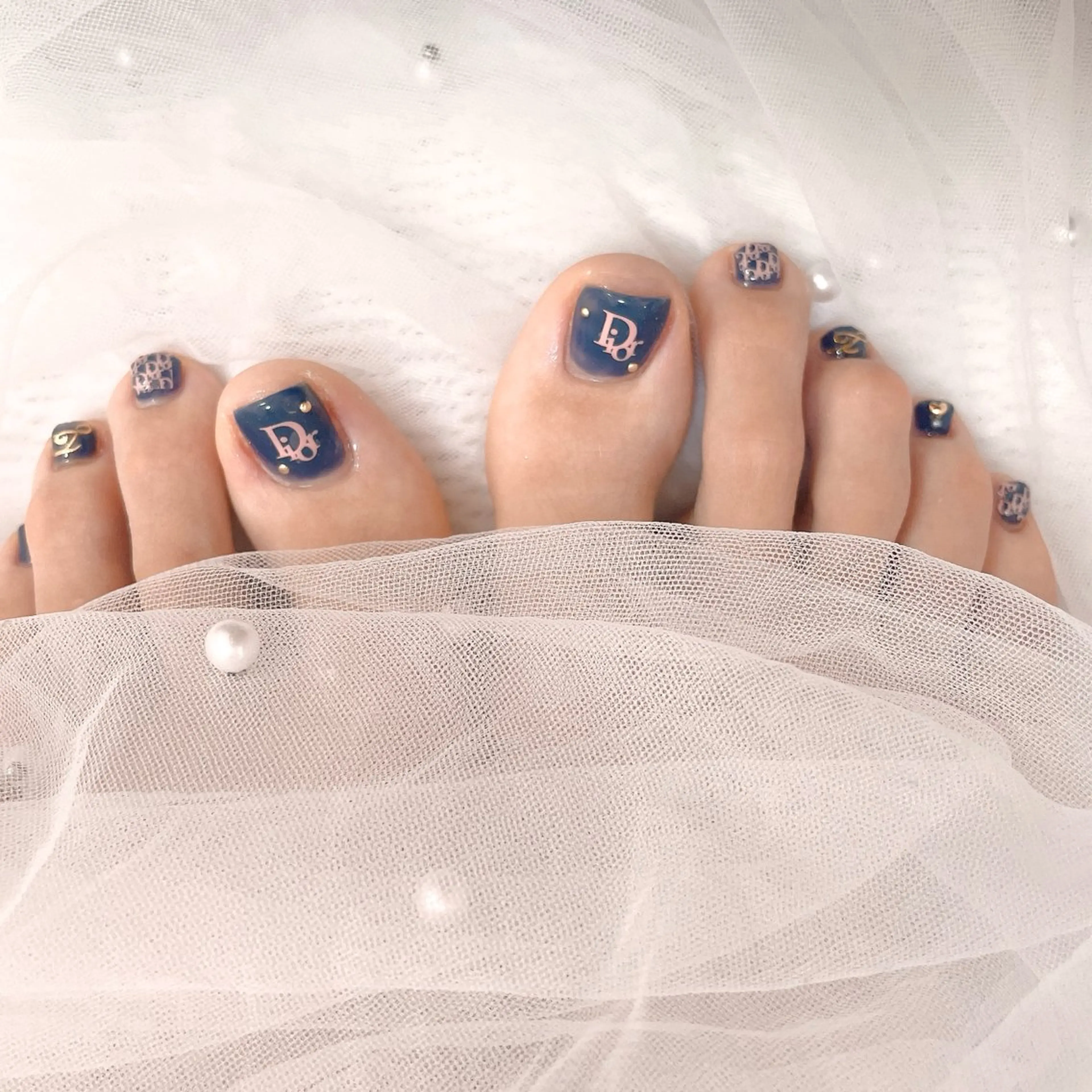 ネイル フットネイル ネイビー フットネイル ネイルサロン なっちゃん(古千谷)のネイルデザイン