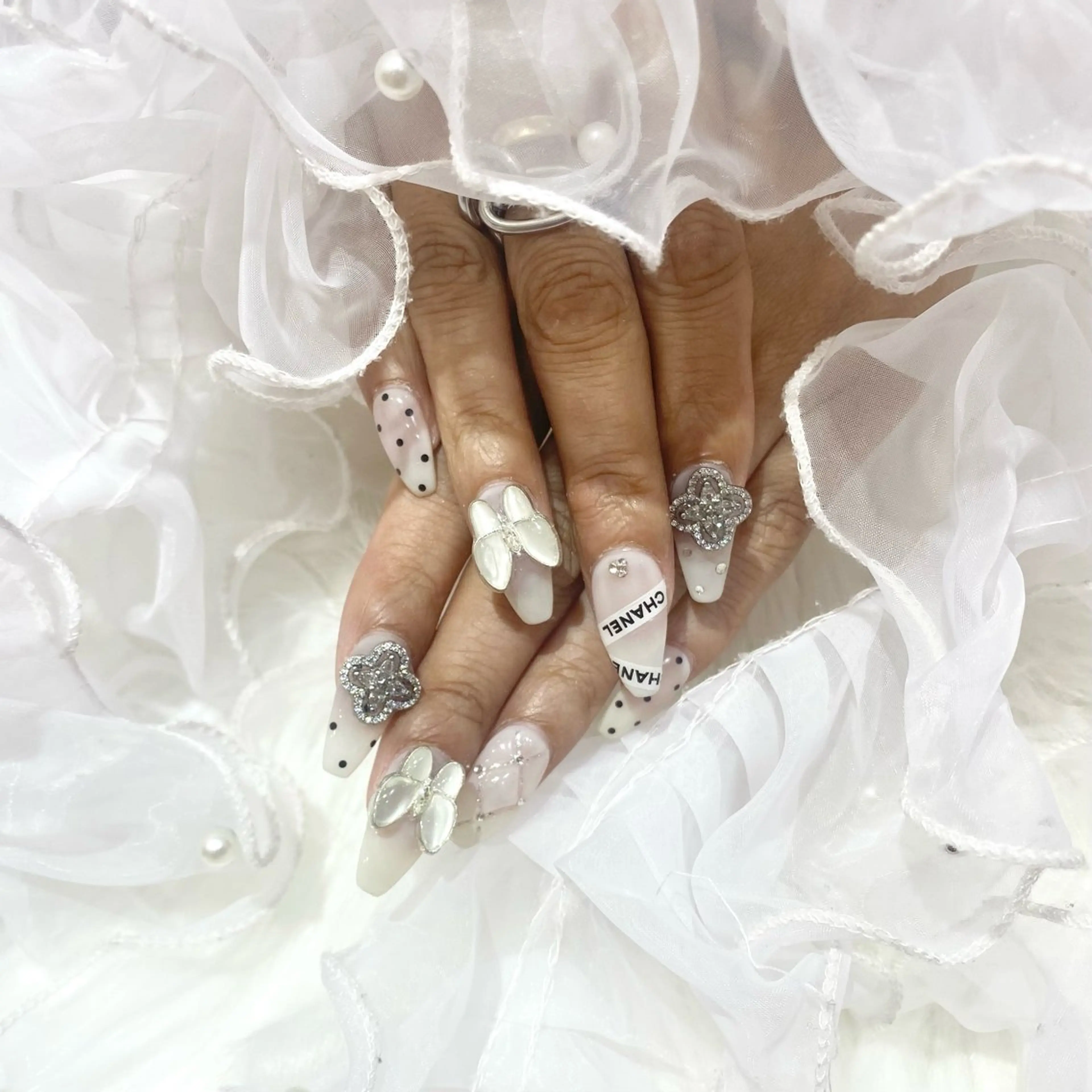 ネイル ハンドネイル WISTERIA azusaのネイルデザイン