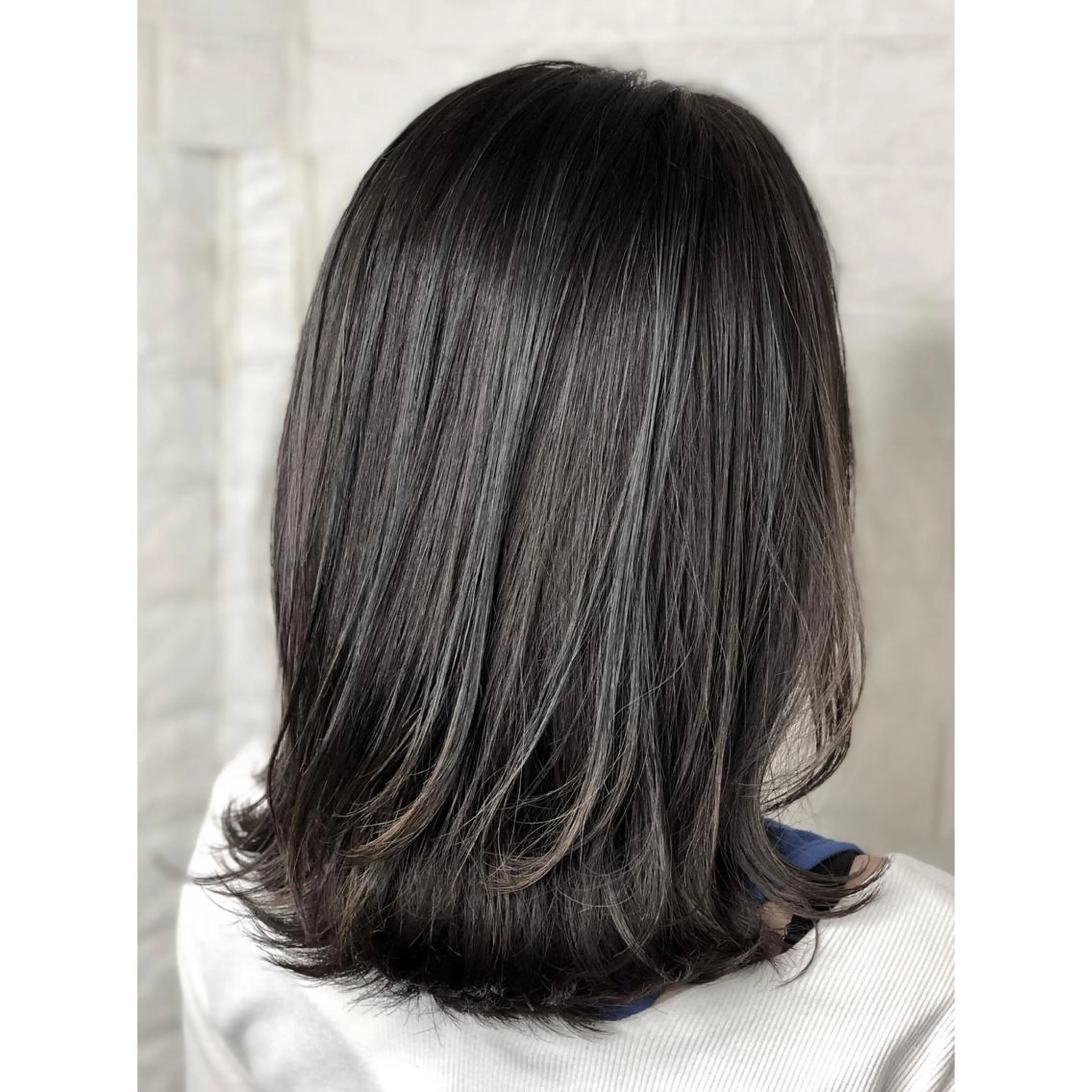 ミディアム カラー アッシュ アッシュブラウン ブリーチ ブラウンカラー 透明感カラー 髪質改善特化KIZU /艶髪研究（京都）のヘアスタイル