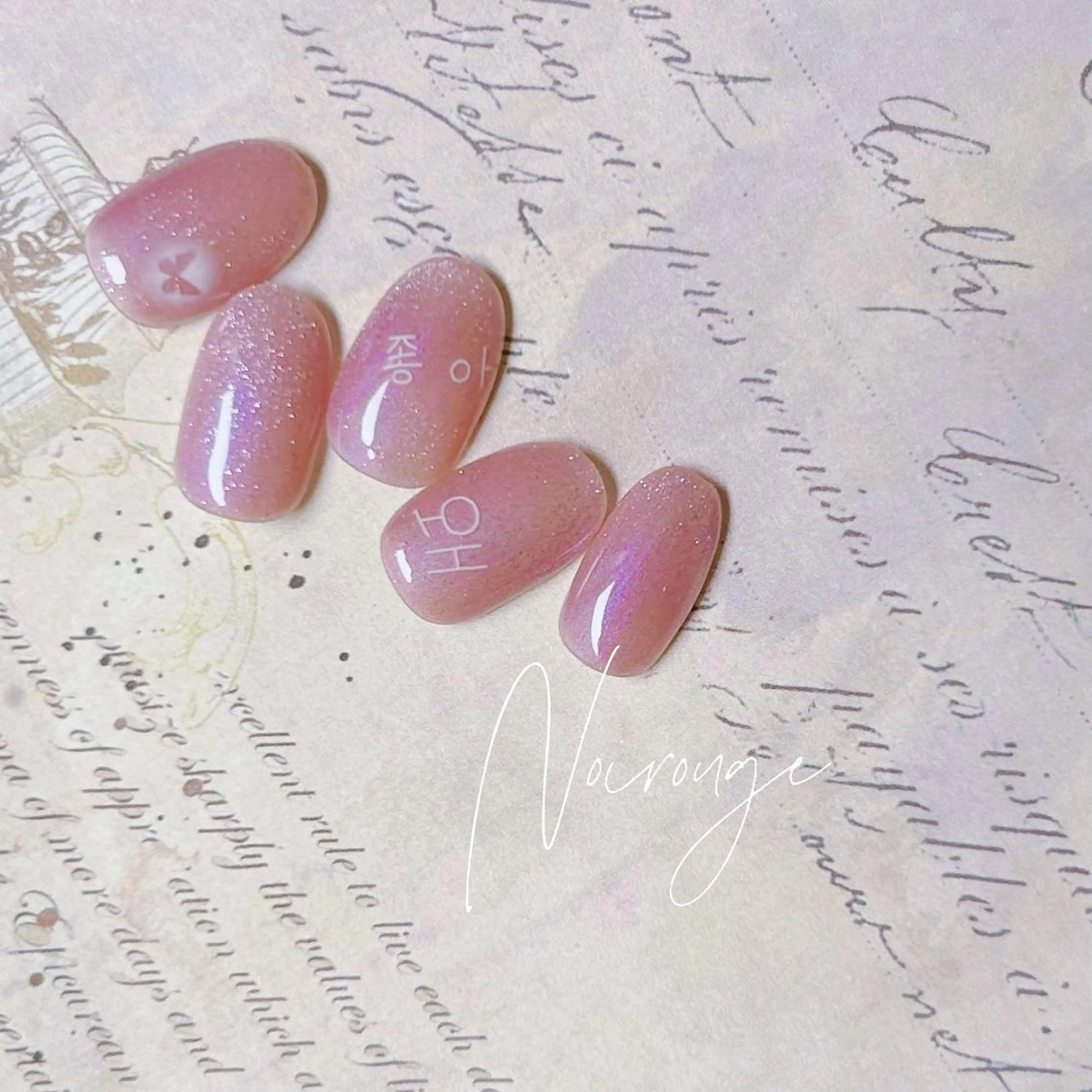 ネイル NOI ROUGEのネイルデザイン