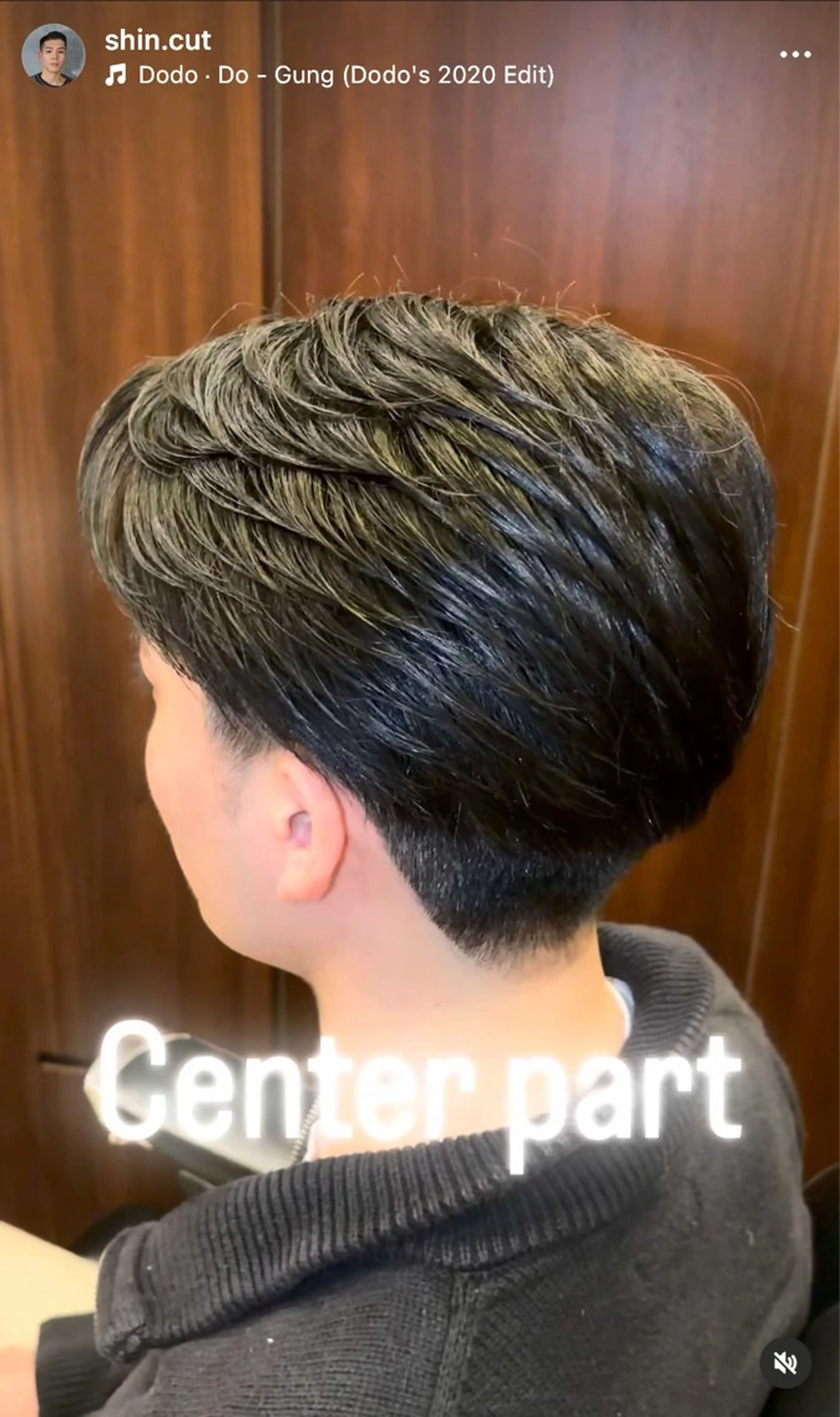 ミディアム 甲斐 心のヘアスタイル