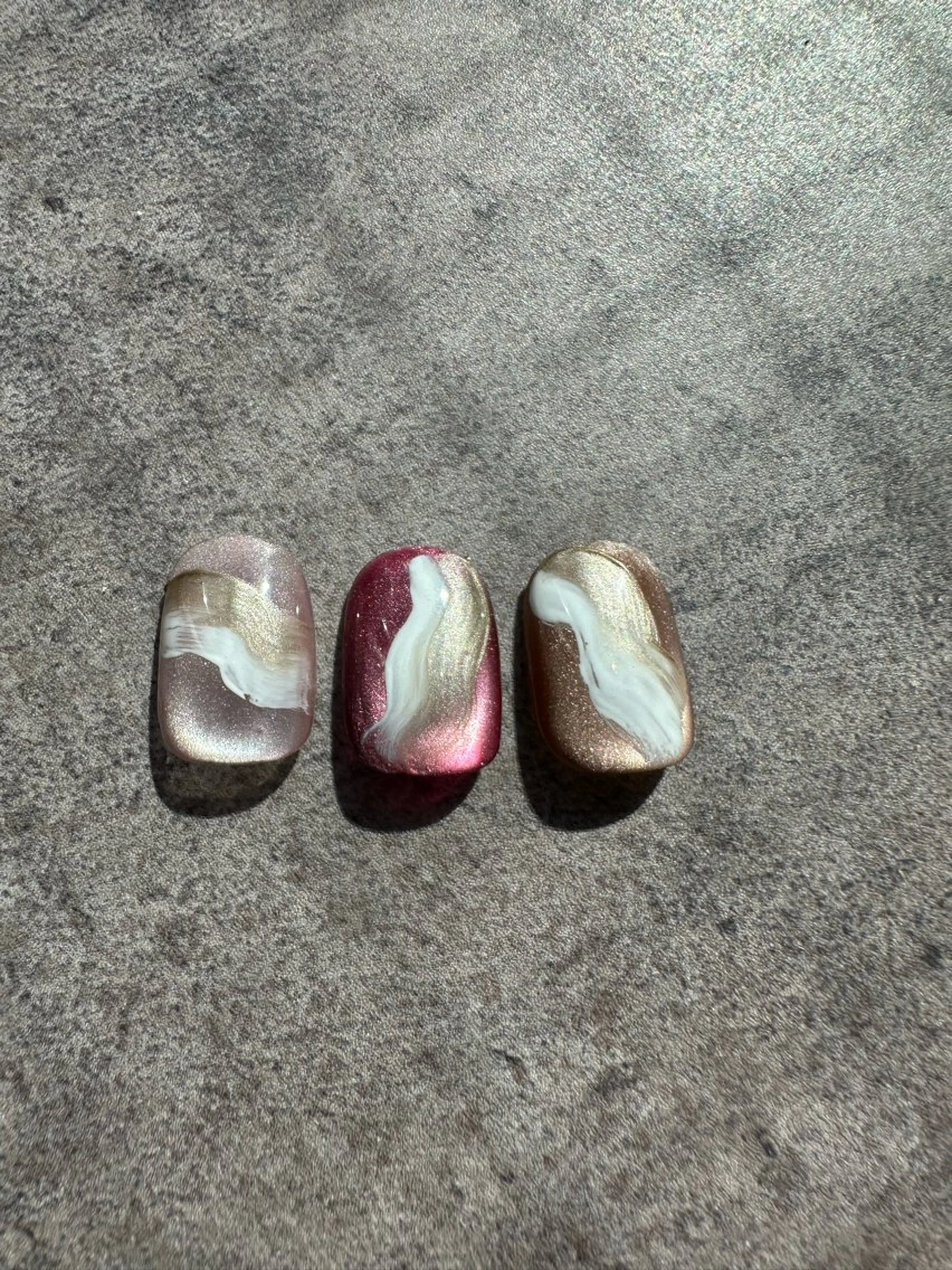 ネイル マグネットネイル ニュアンスネイル シンプルネイル ハンドネイル asuka🍋 ネイルモデル様募集中のネイルデザイン