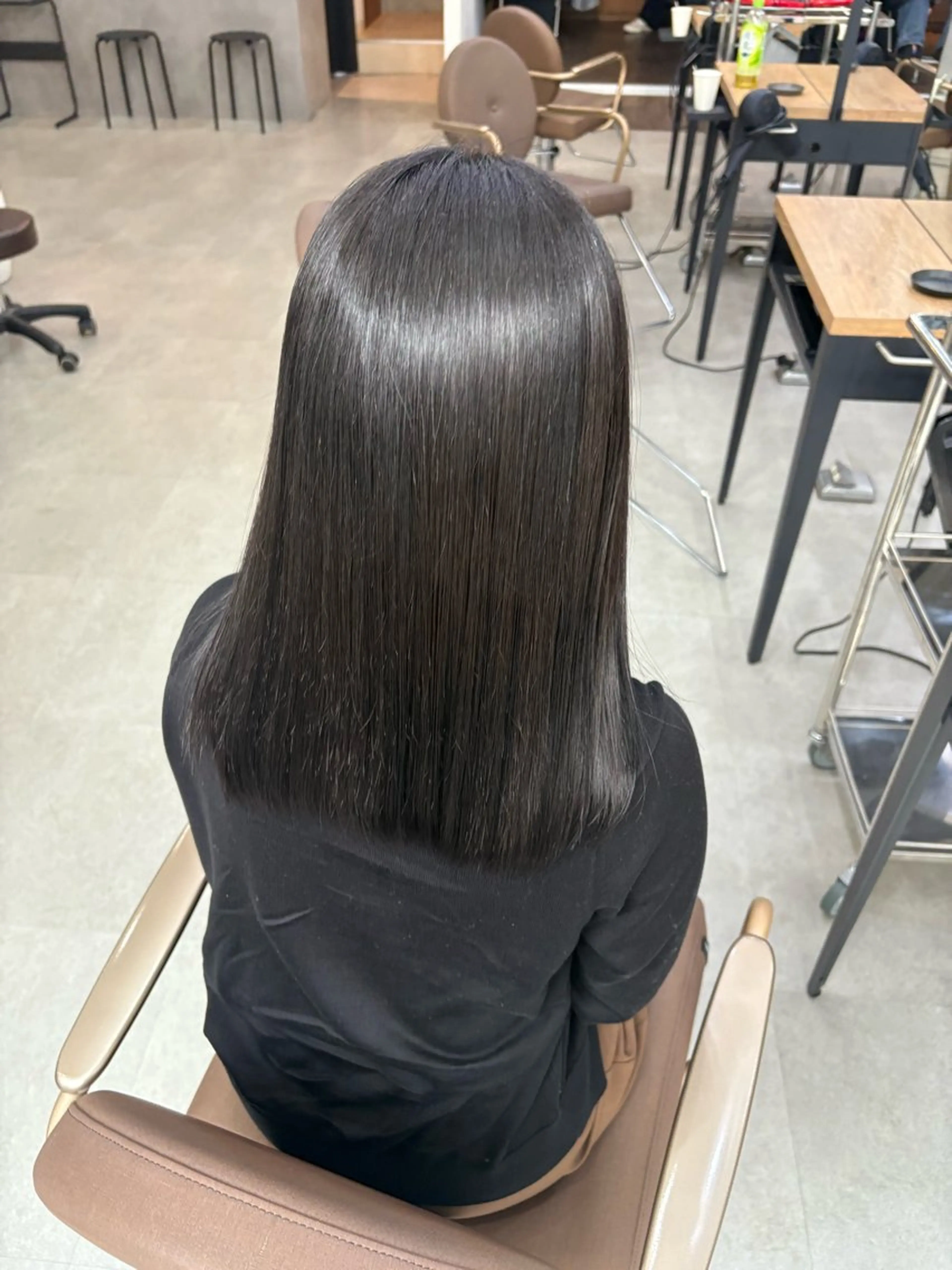 セミロング ヘアカラー 髪質改善／縮毛矯正 関根青葉のヘアスタイル