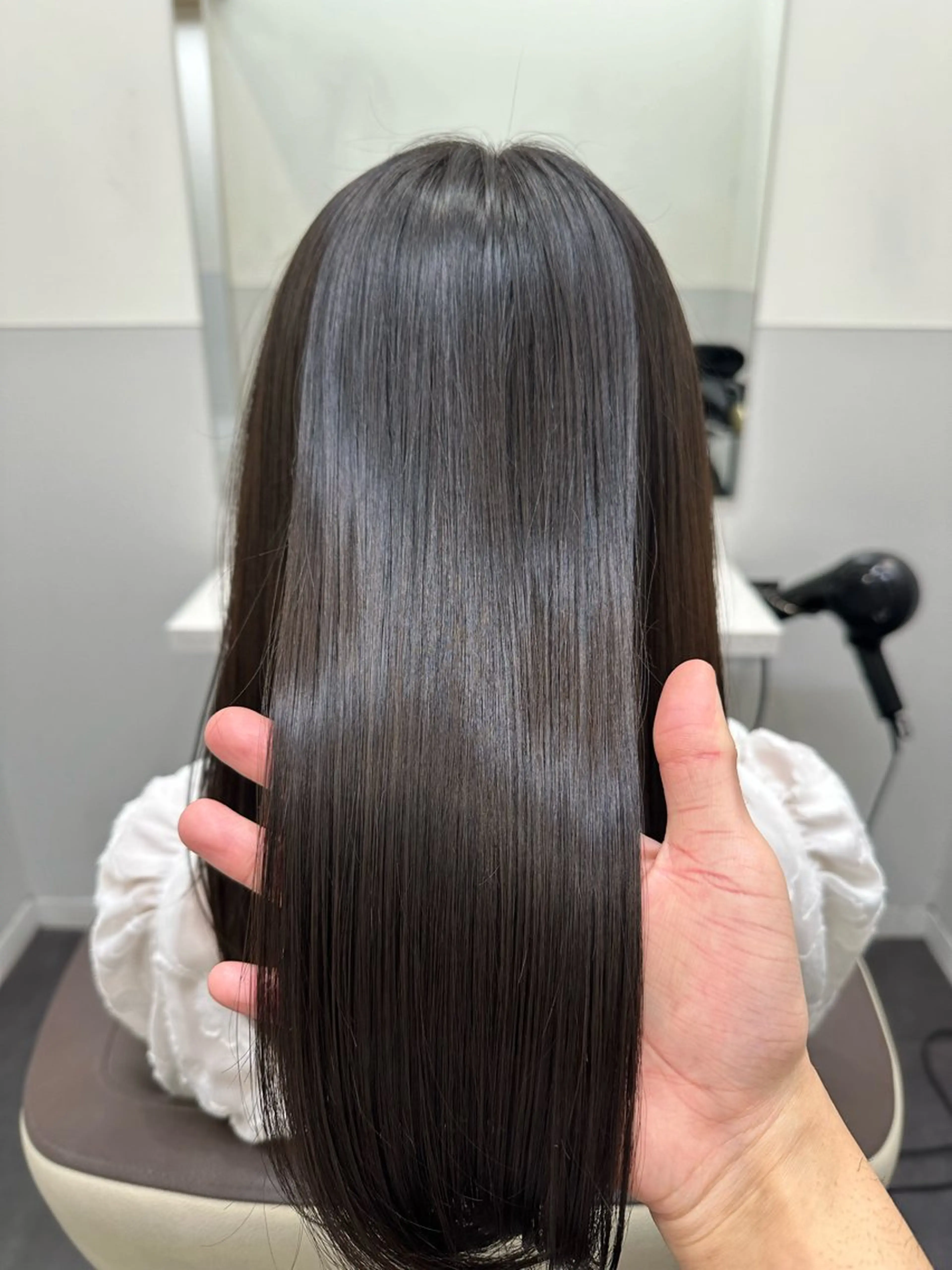 ロング カラー 透明感カラー グレージュ 髪質改善 トリートメント カット ヘアカラー トリートメント 【美髪矯正 /髪質改善】RINのヘアスタイル