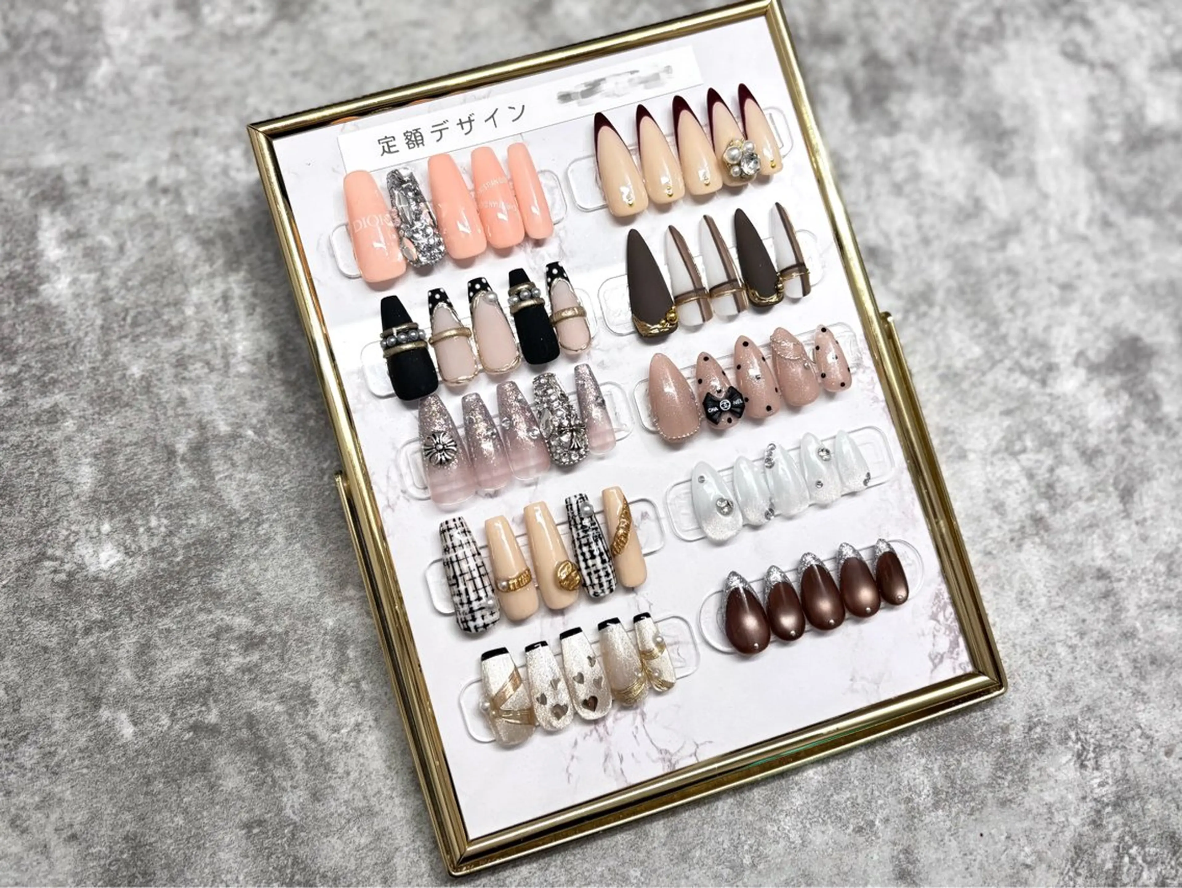 ネイル ハンドネイル ANELA ANNAのネイルデザイン