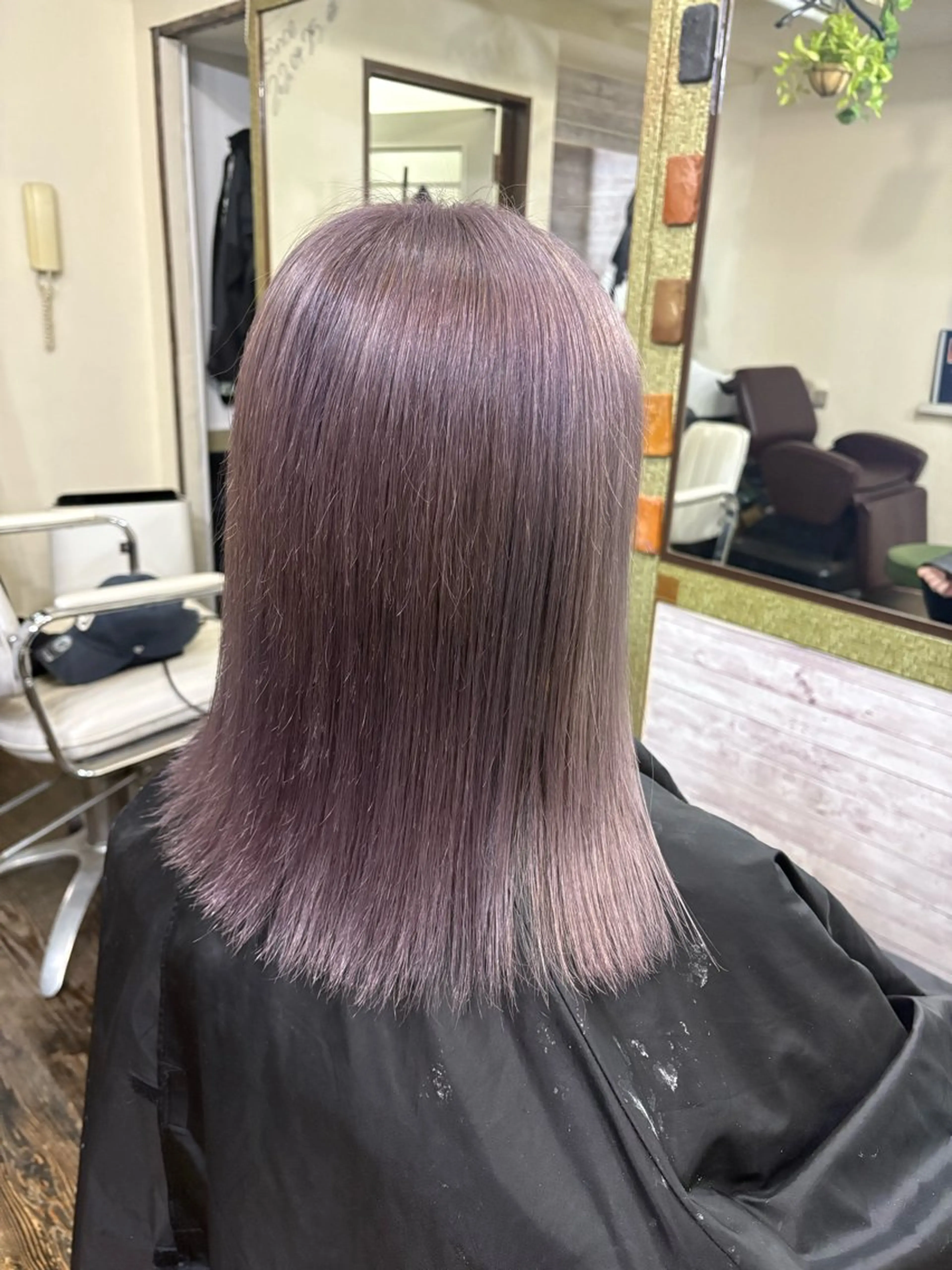 ショート ヘアカラー 渡辺 健太のヘアスタイル