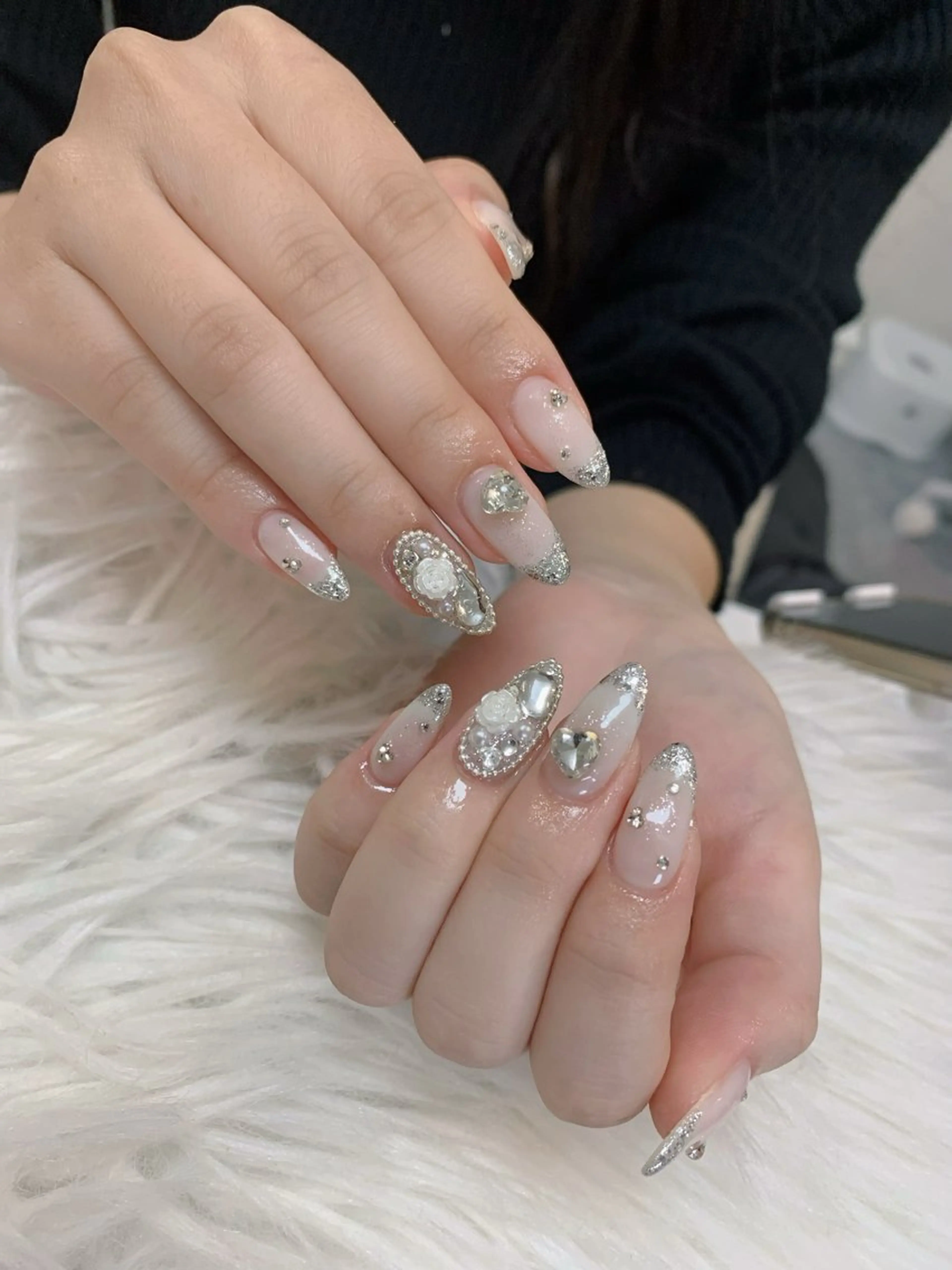 ネイル ボルドー ブラウン チークネイル ドット フットネイル Julli ジュリのネイルデザイン