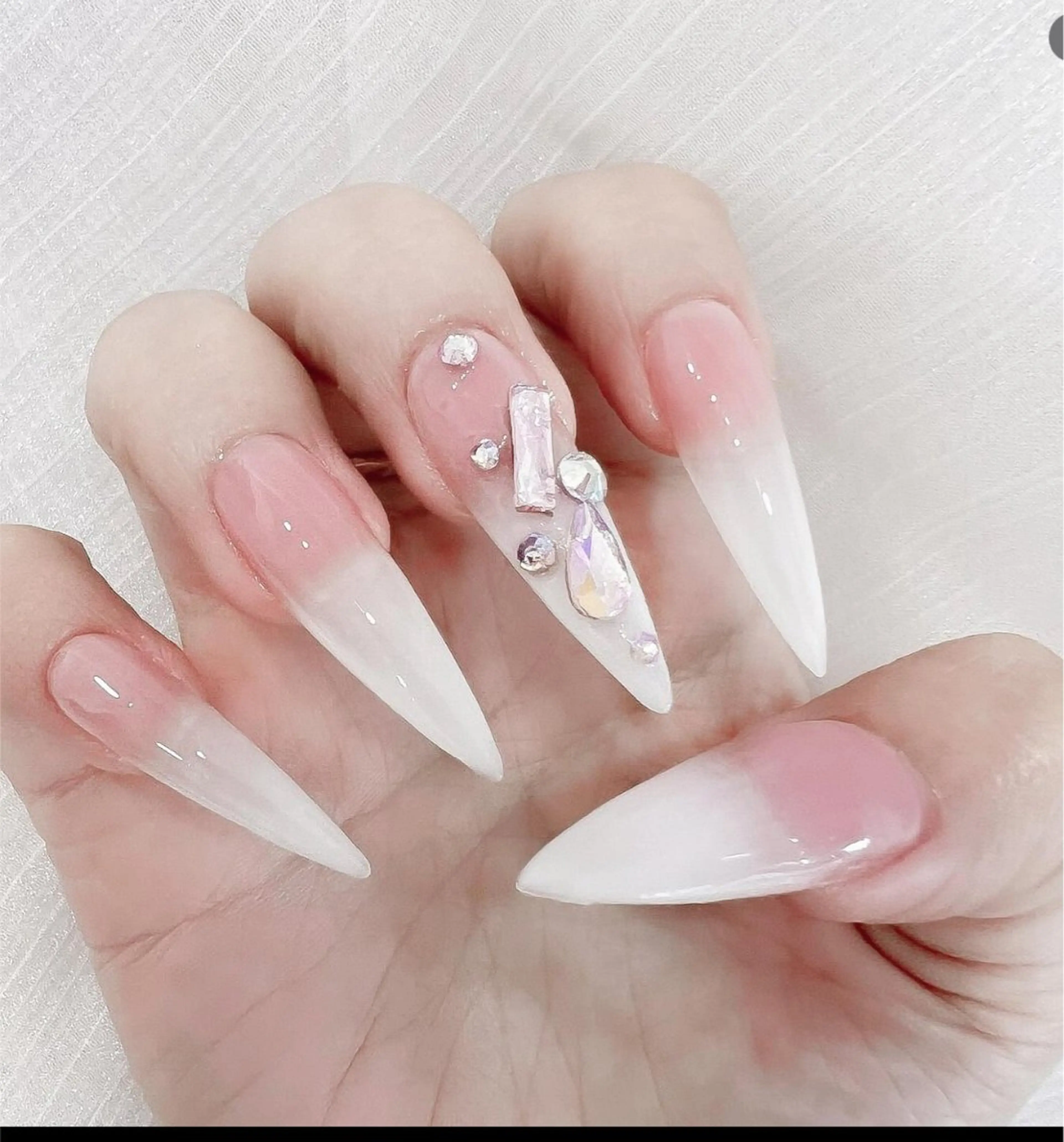 ネイル アートネイル ジェルネイル グラデーション マグネットネイル ニュアンスネイル ハンドネイル Ryu Nail Studio所属・Ryu nail studioのネイルデザイン