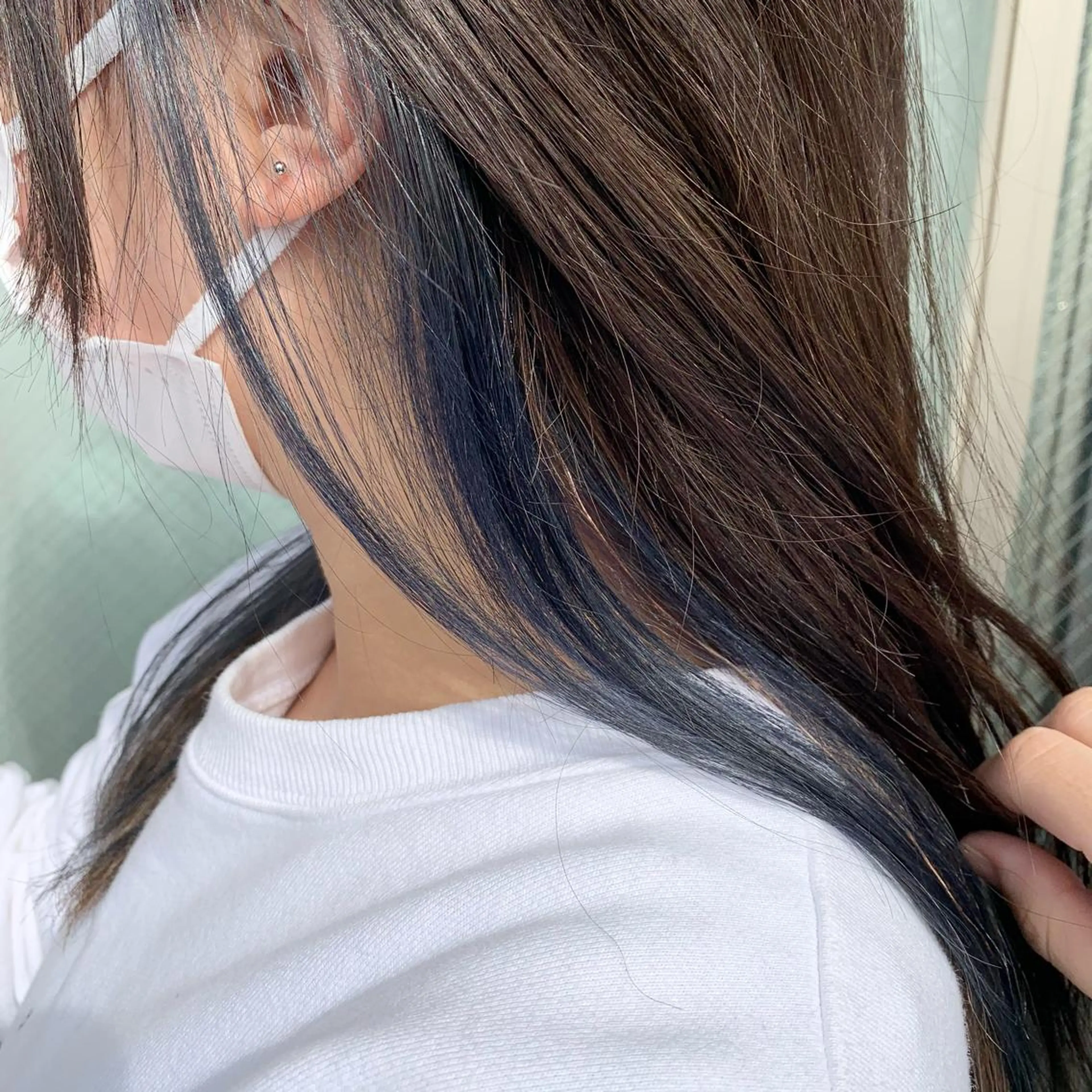 セミロング カラー ブリーチ ブルーカラー シルバー ｶﾉ / 王道モテヘア🖤のヘアスタイル