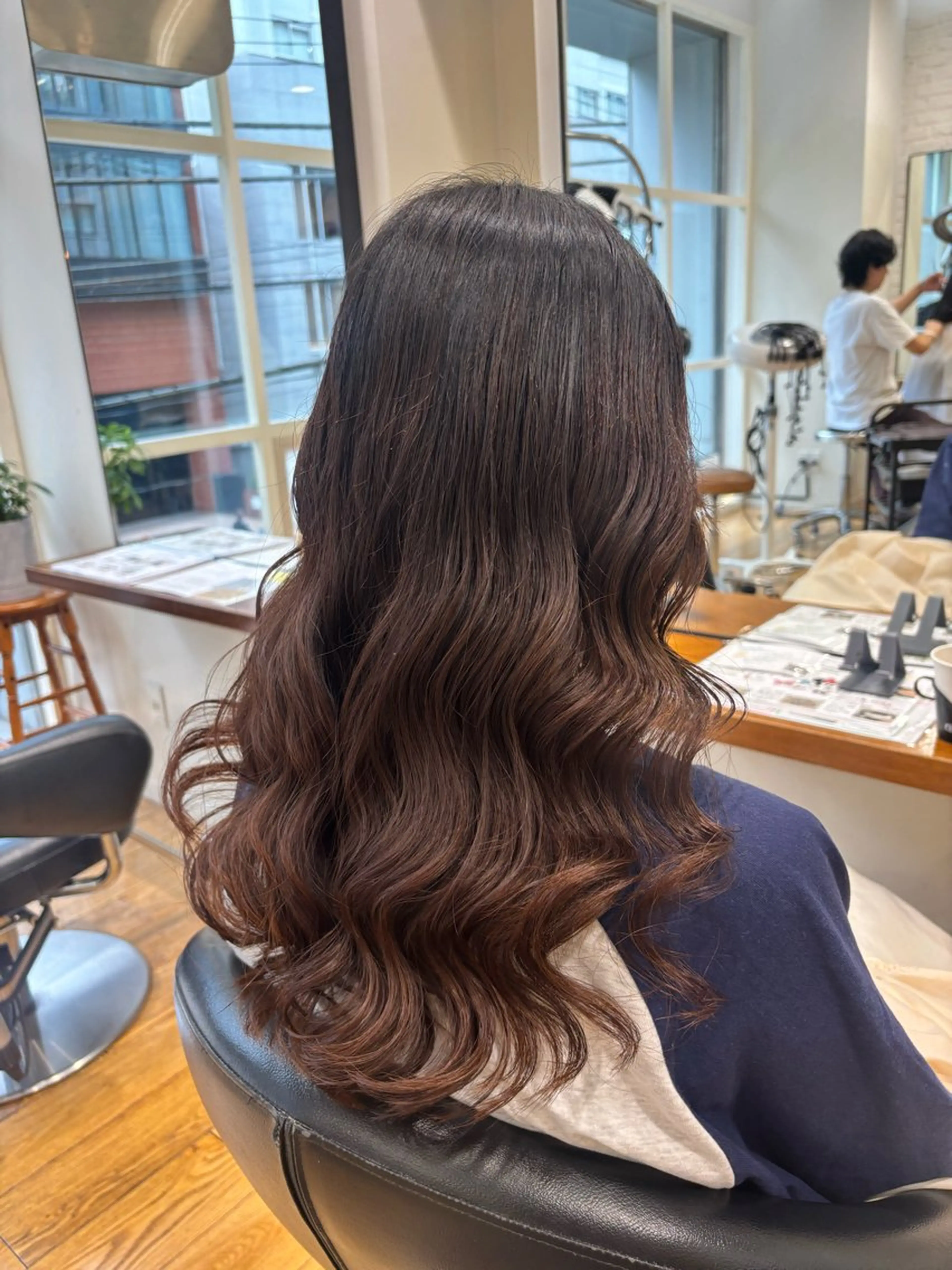 ロング コテ巻き風パーマ🫧 麻尋のヘアスタイル