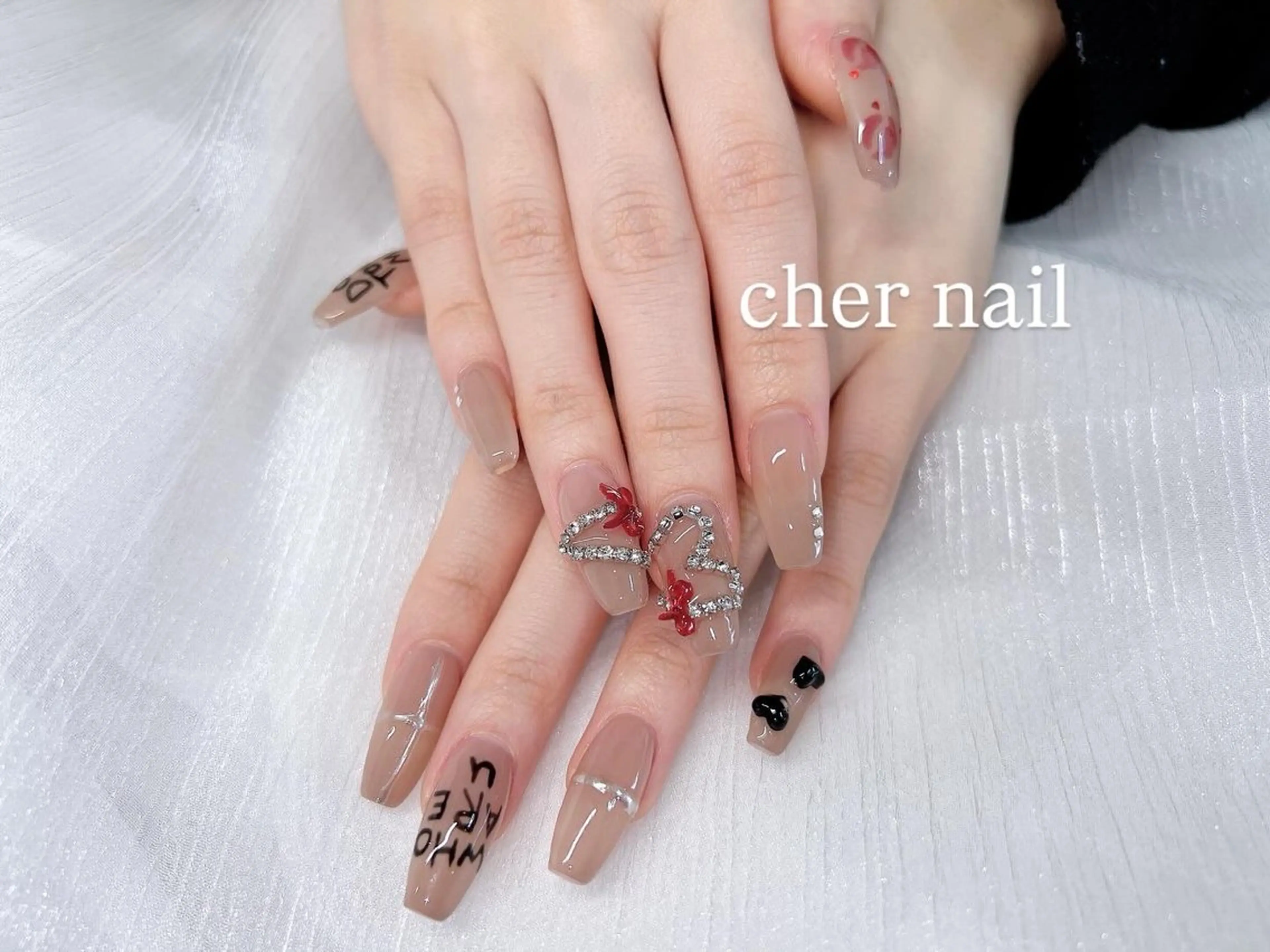 ネイル ハンドネイル CHER NAIL(シェルネイル)所属・cher loydのネイルデザイン