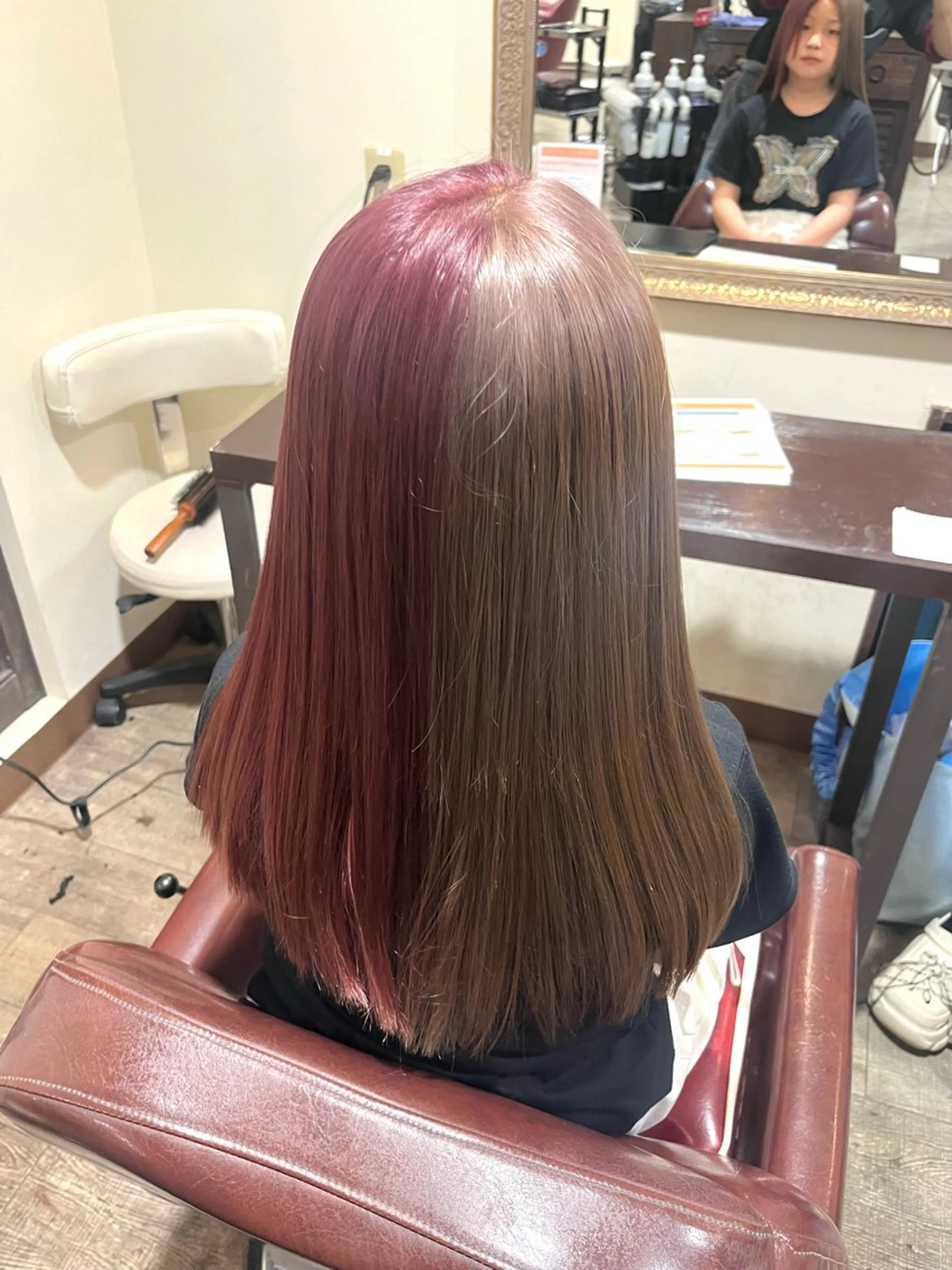 ロング くびれヘア 顔周りカット 韓国風ヘア レイヤーカット 似合わせカット カット ヘアカラー トリートメント 💫レイヤーカット✨ 透明感カラー工藤雄大のヘアスタイル