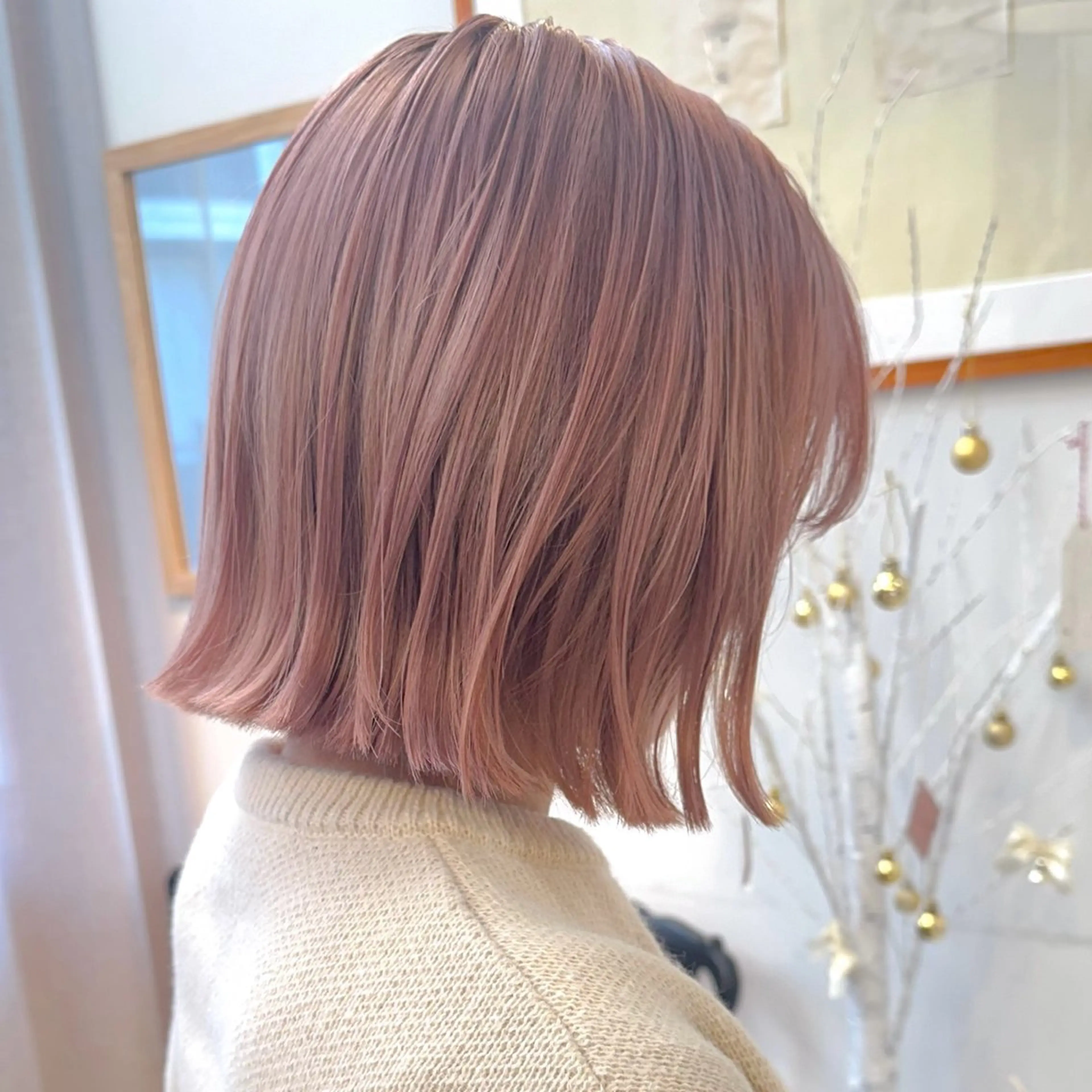 カラー ボブ ハイトーン／暖色 👩🏼HONOKAのヘアスタイル