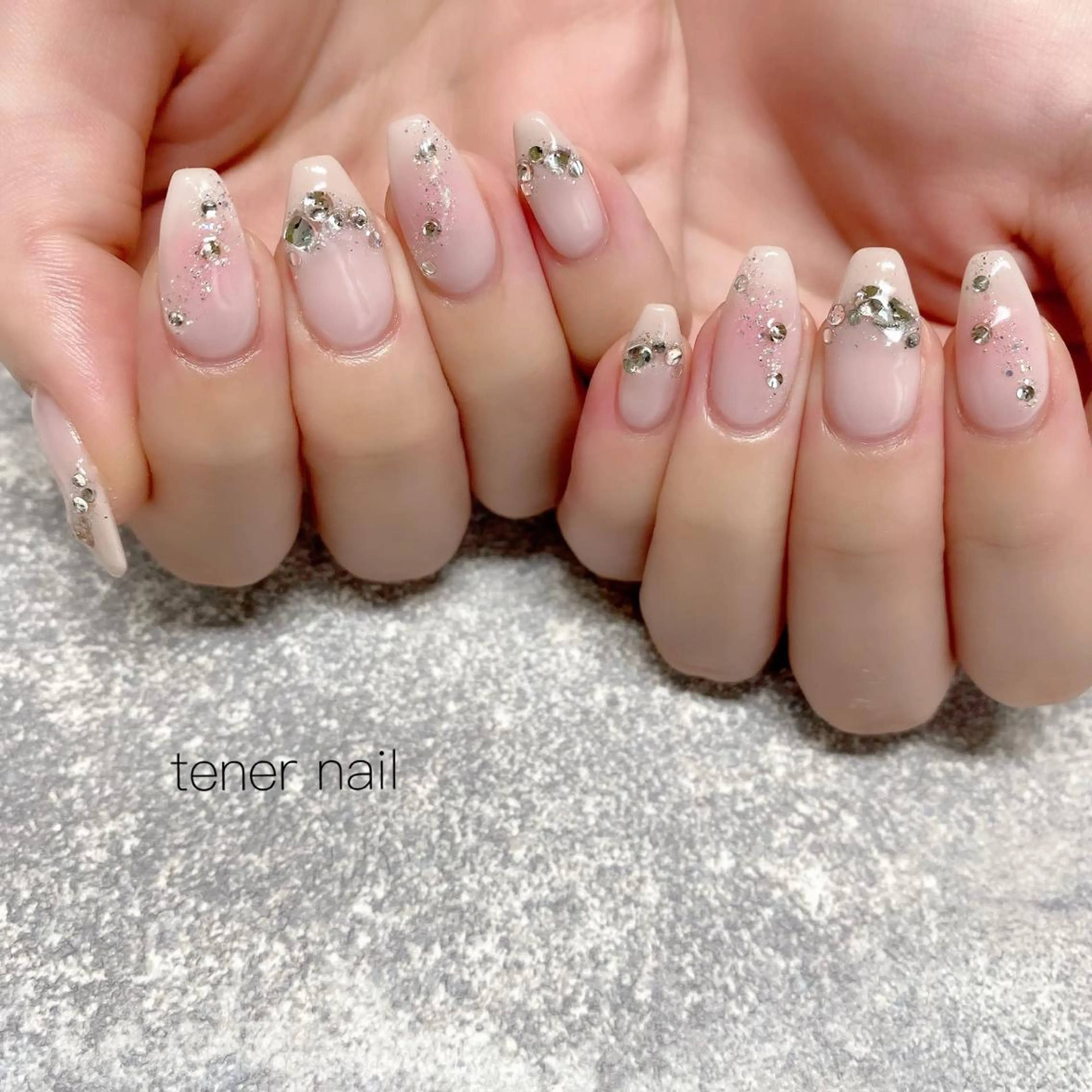 ネイル チークネイル キラキラネイル テネルネイル tener nailのネイルデザイン